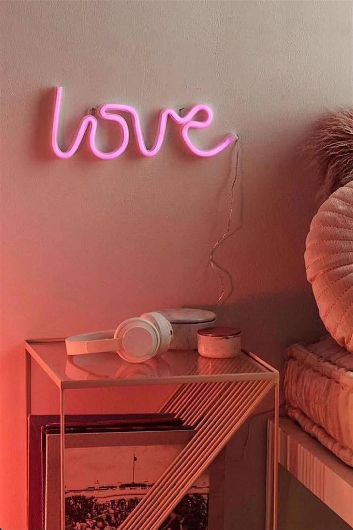 Neon Love Pembe