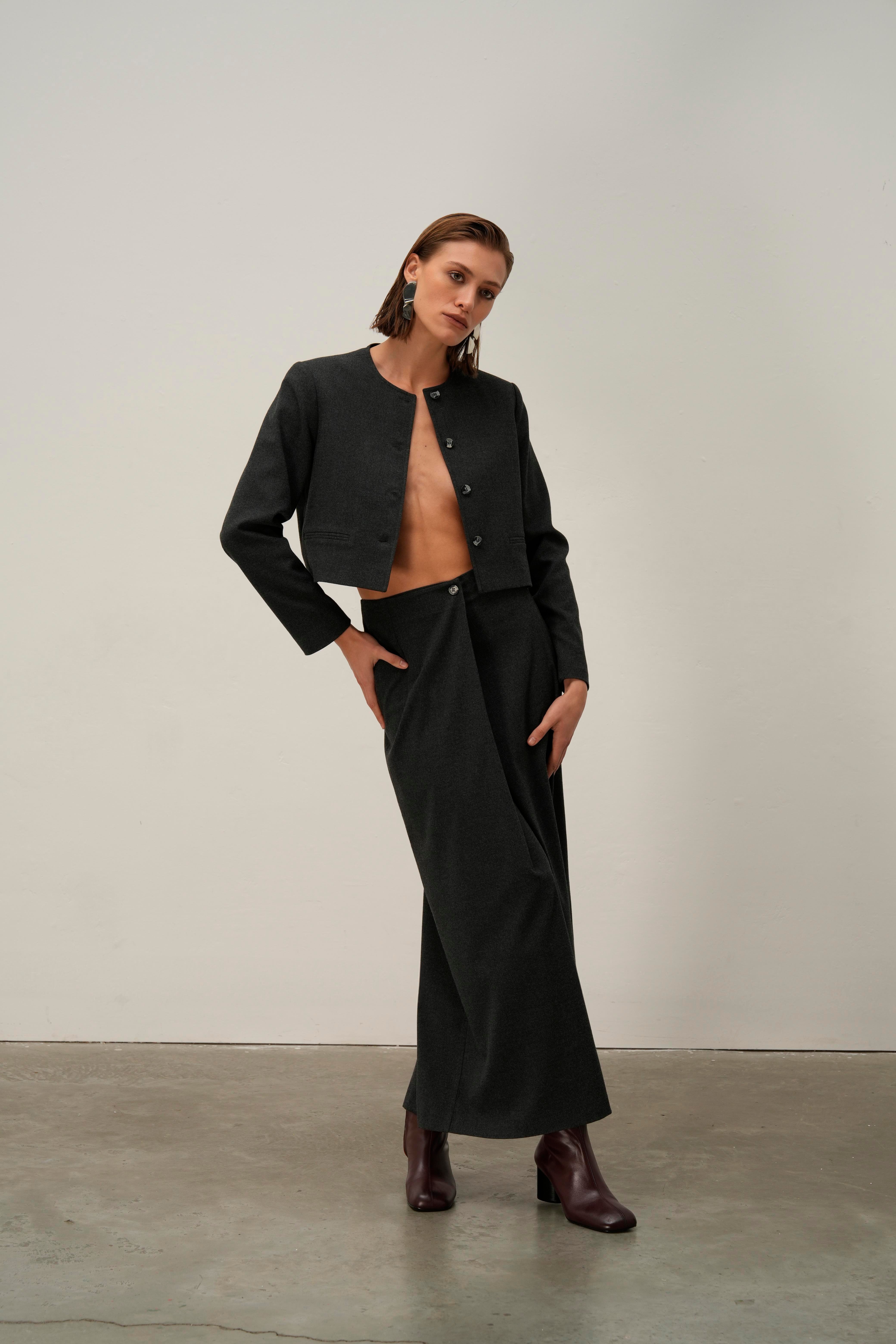 Antrasit Pile Detaylı Yünlü Midi Etek