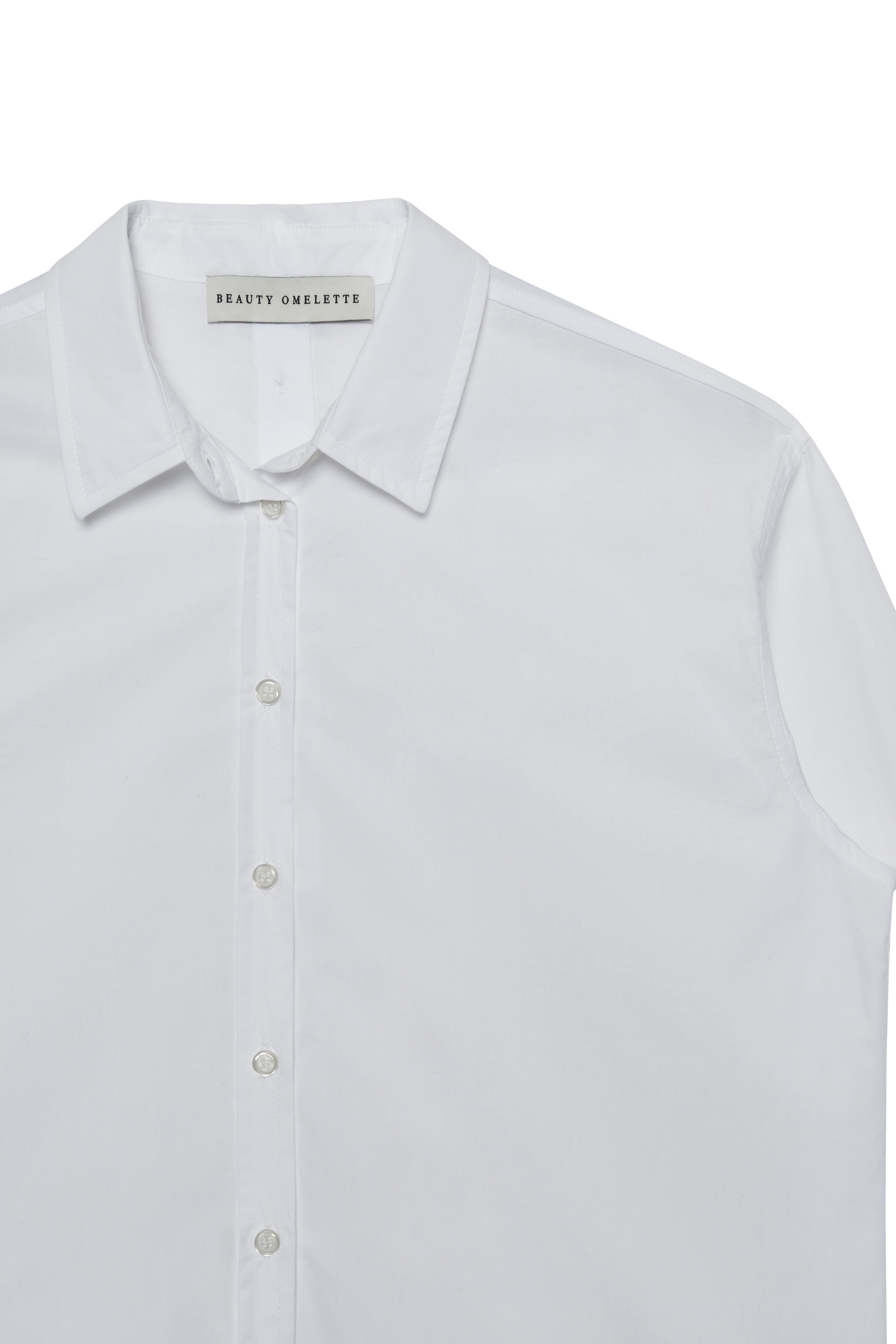 Beyaz Arkası Düğmeli Poplin Gömlek