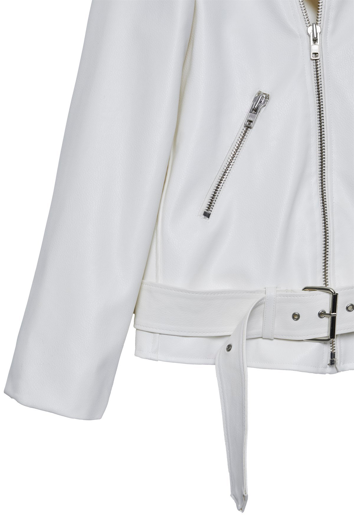 Beyaz Deri Görünümlü Biker Ceket