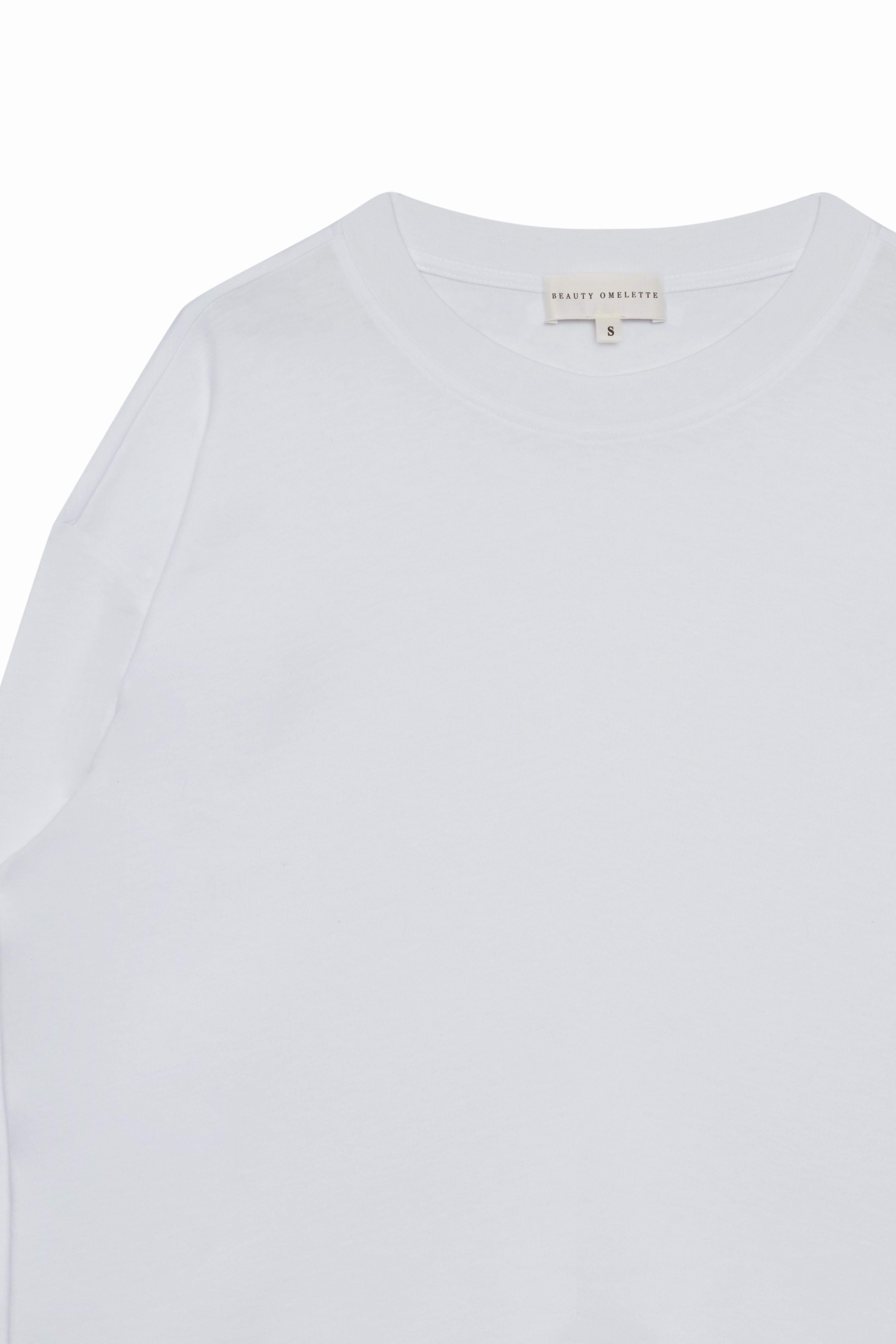 Beyaz Kutu Form Uzun Kol Tshirt