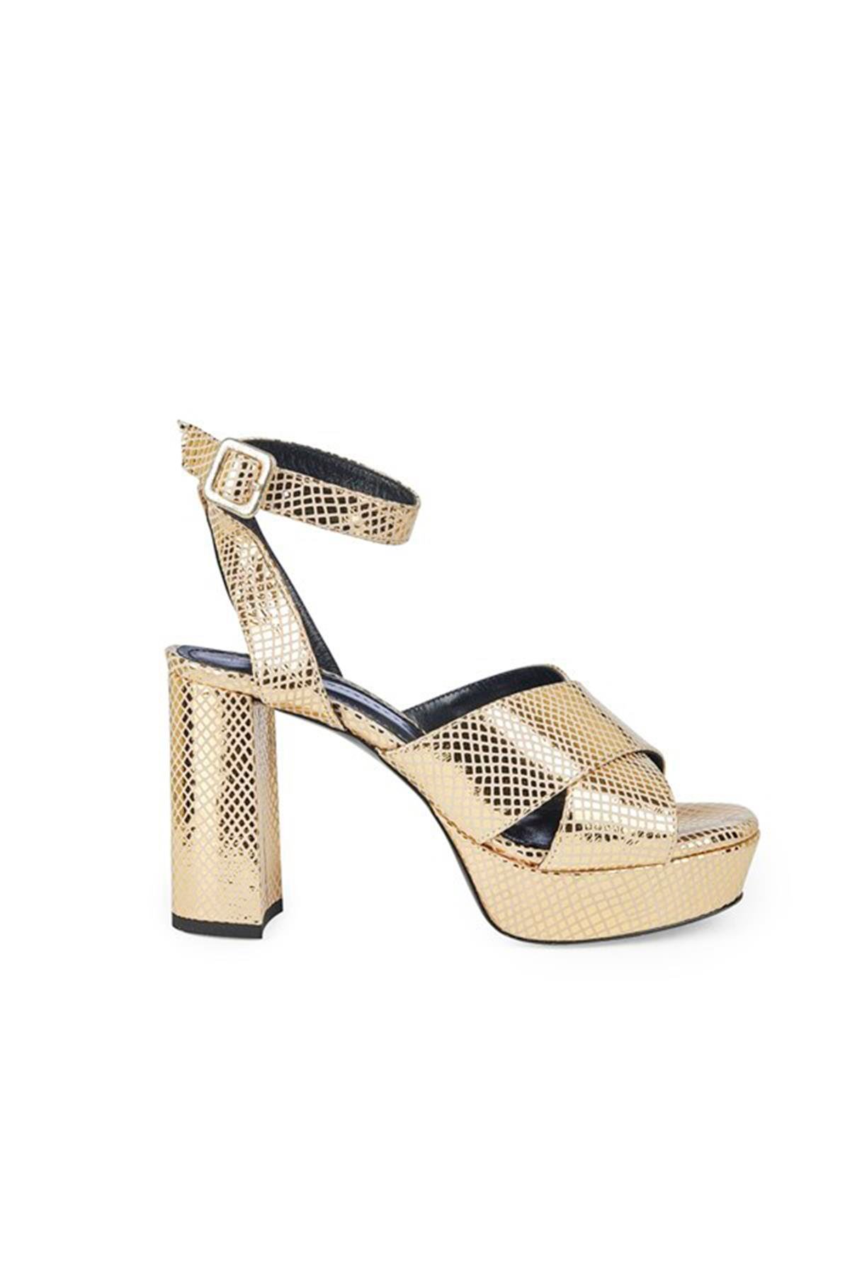 Dore Kroko Dokulu Naomi Platform