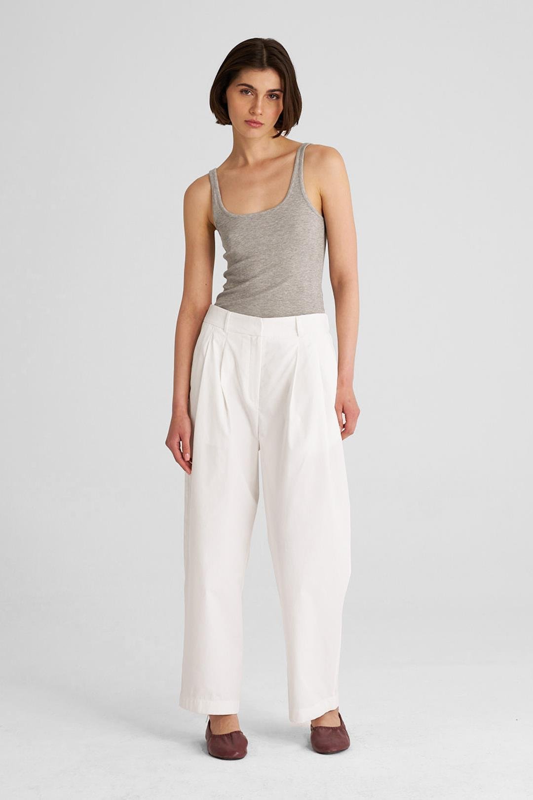 Ekru Çift Pilili Koton Pantolon