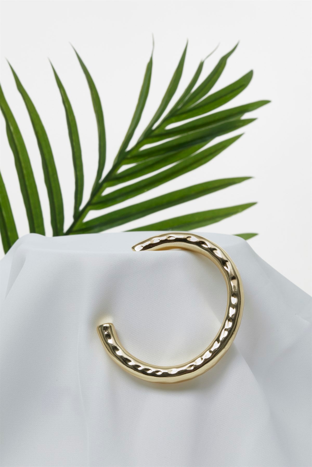 Gold Amorf Oversize Cuff Bileklik
