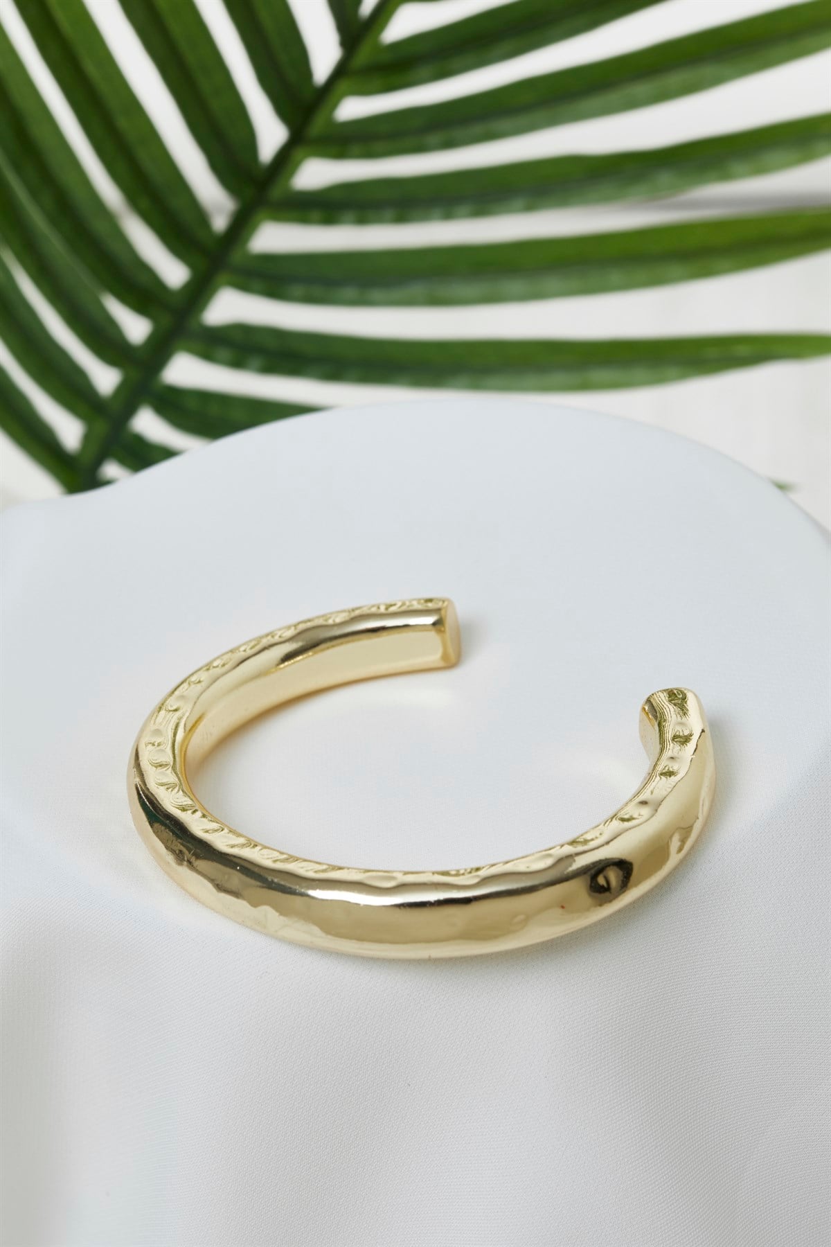 Gold Amorf Oversize Cuff Bileklik