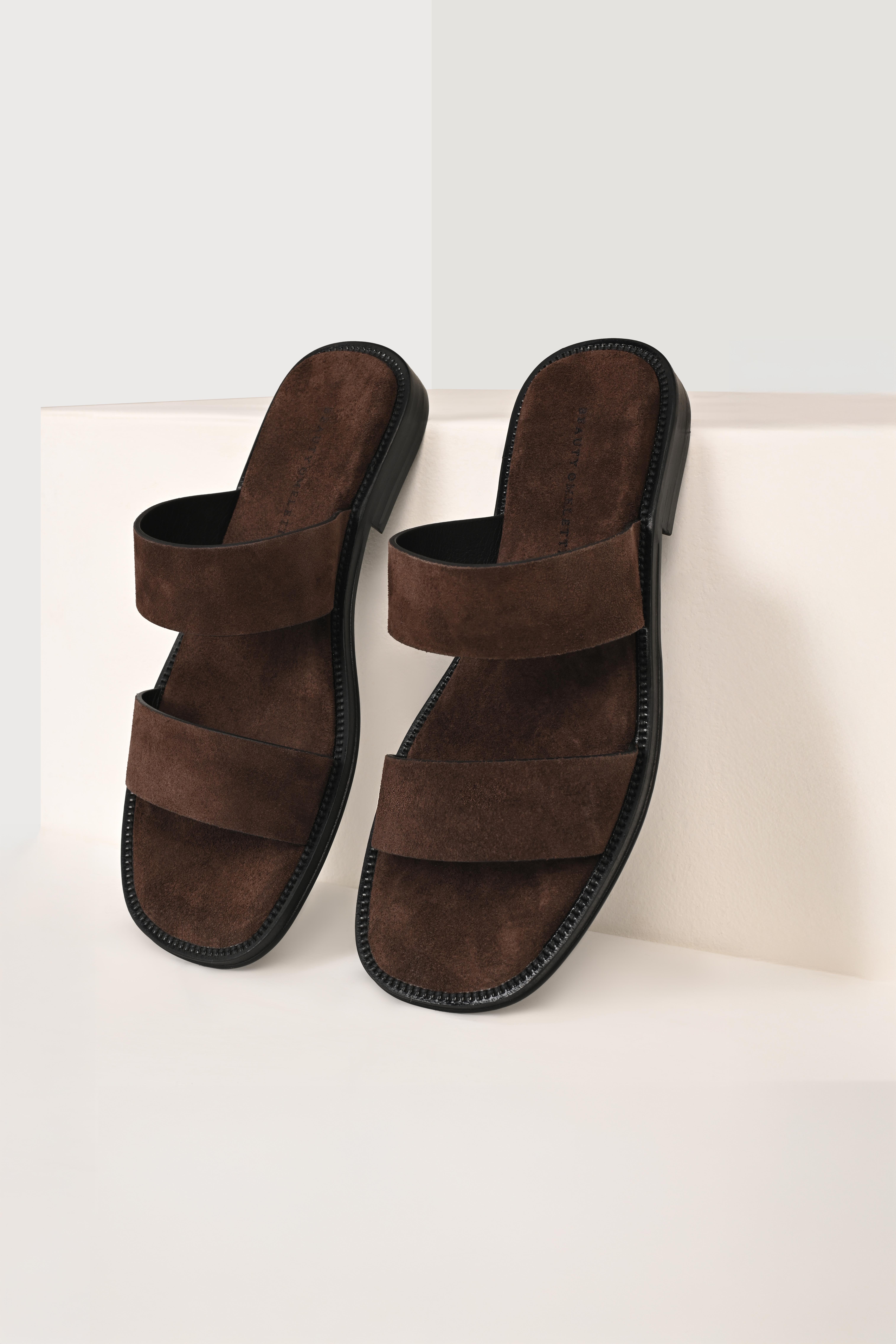 Kahverengi Bantlı Süet Terlik