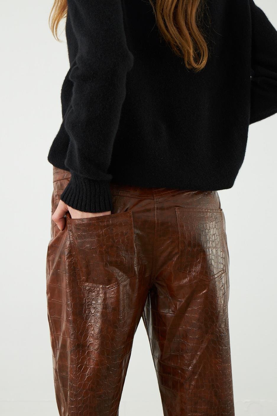 Kahverengi Deri Görünümlü Kroko Pantolon - Exclusive Collection