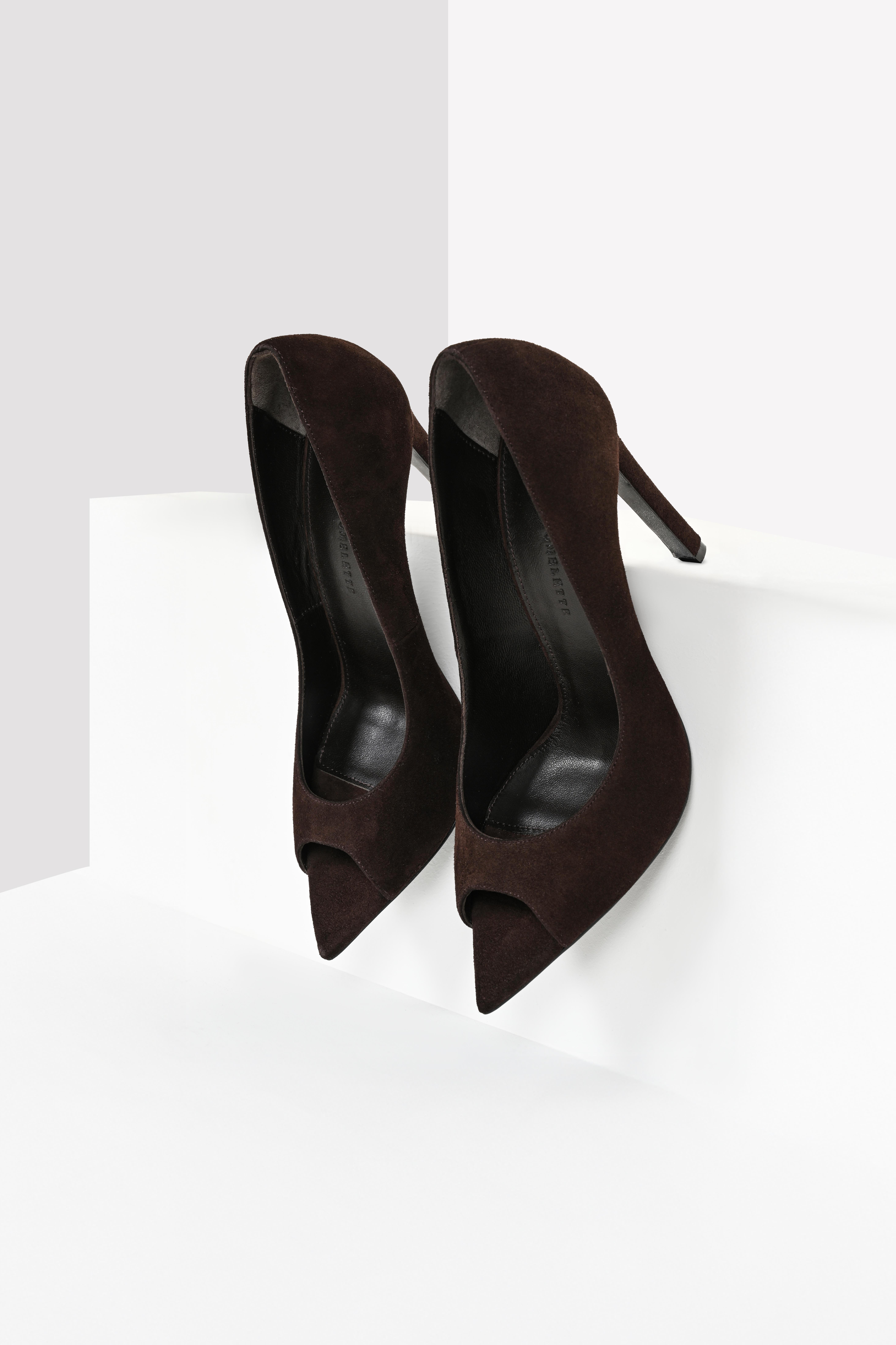 Kahverengi Sivri Burun Önü Açık Süet Stiletto