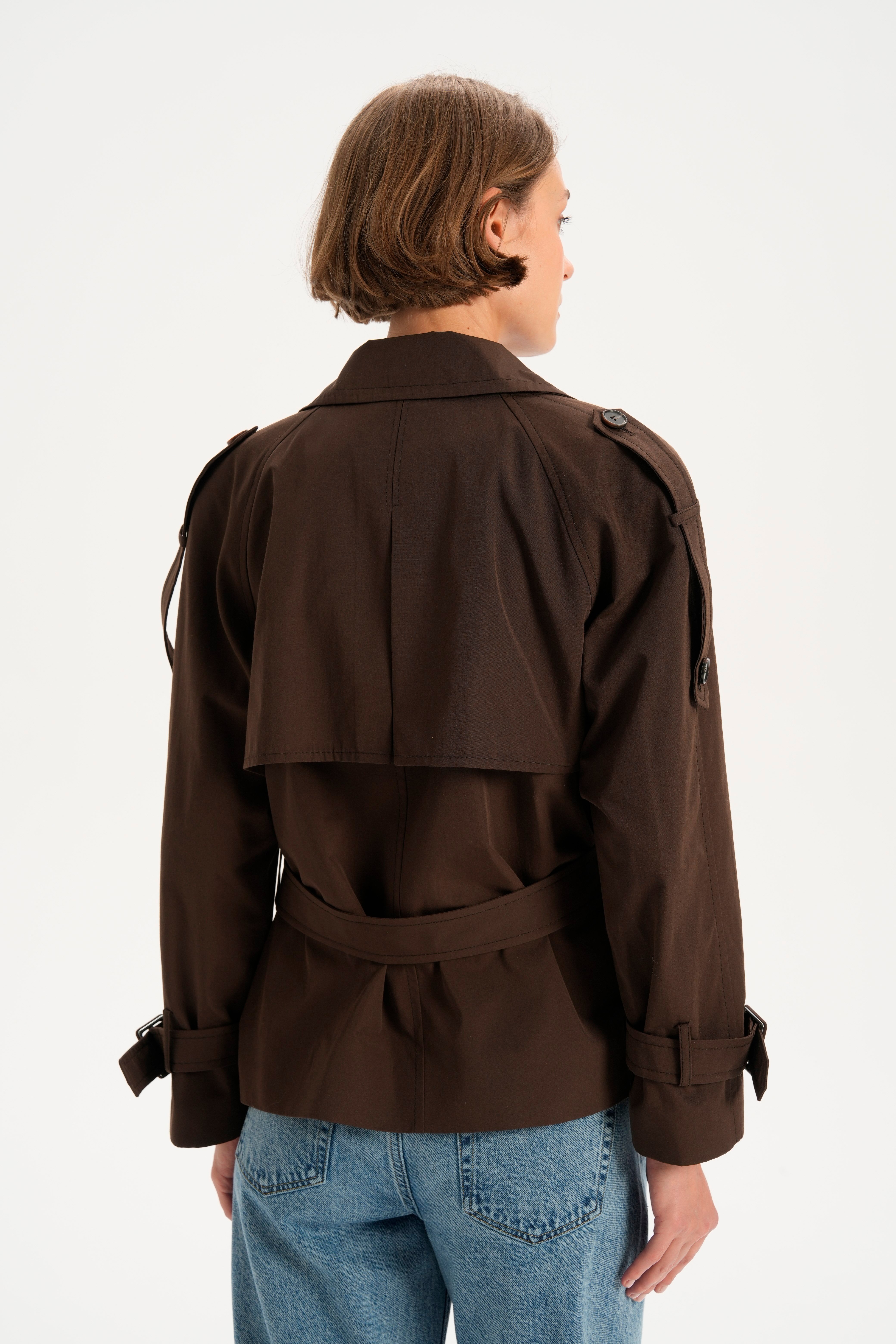 Kahverengi Vatkalı Kısa Trenchcoat