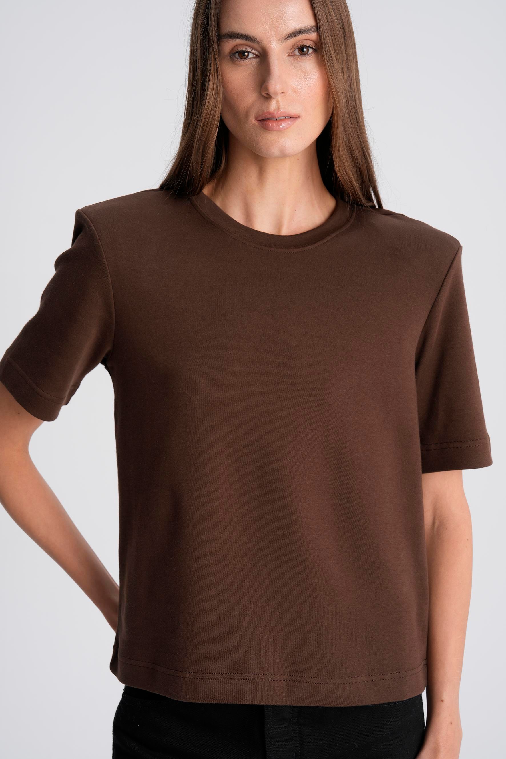 Kahverengi Vatkalı Pamuklu Kısa Kol Tshirt