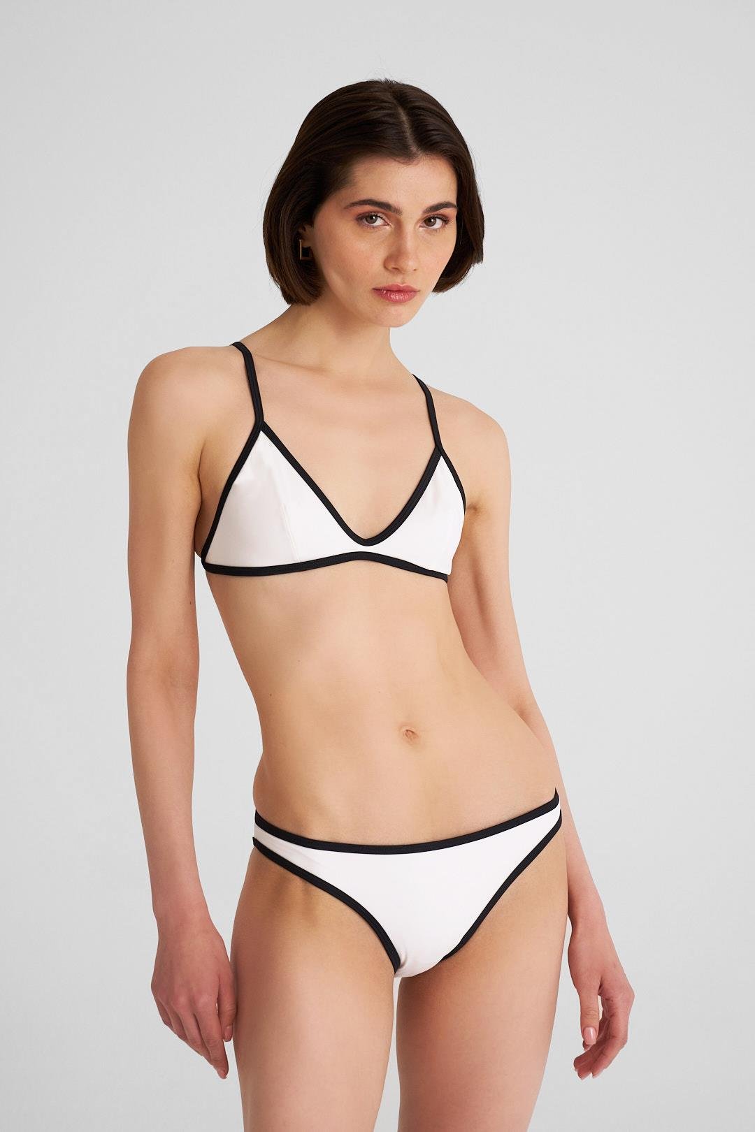 Kırık Beyaz Kontrast Biyeli Bikini