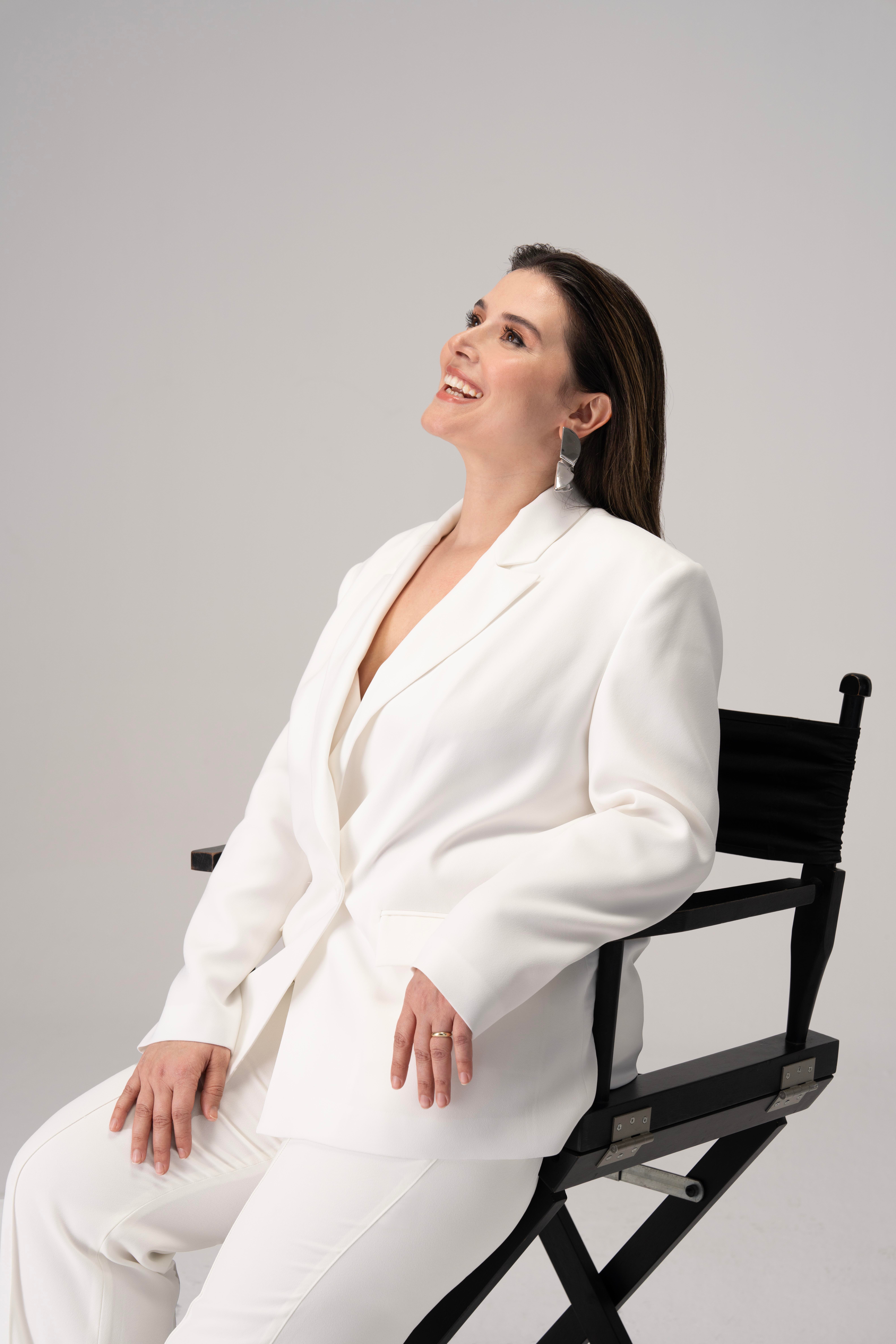 Kırık Beyaz Nervürlü Yırtmaçlı Krep Pantolon