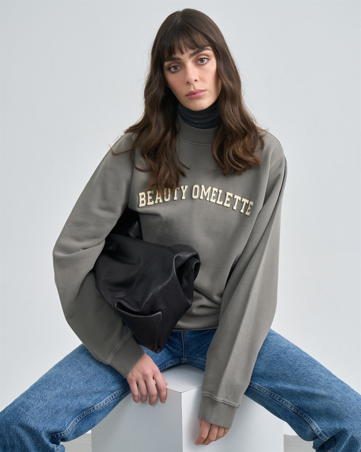 Koyu Gri Logo Baskılı Sweatshirt