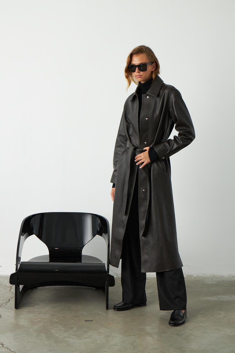 Koyu Kahverengi Deri Görünümlü Oversize Trenchcoat - Exclusive Collection