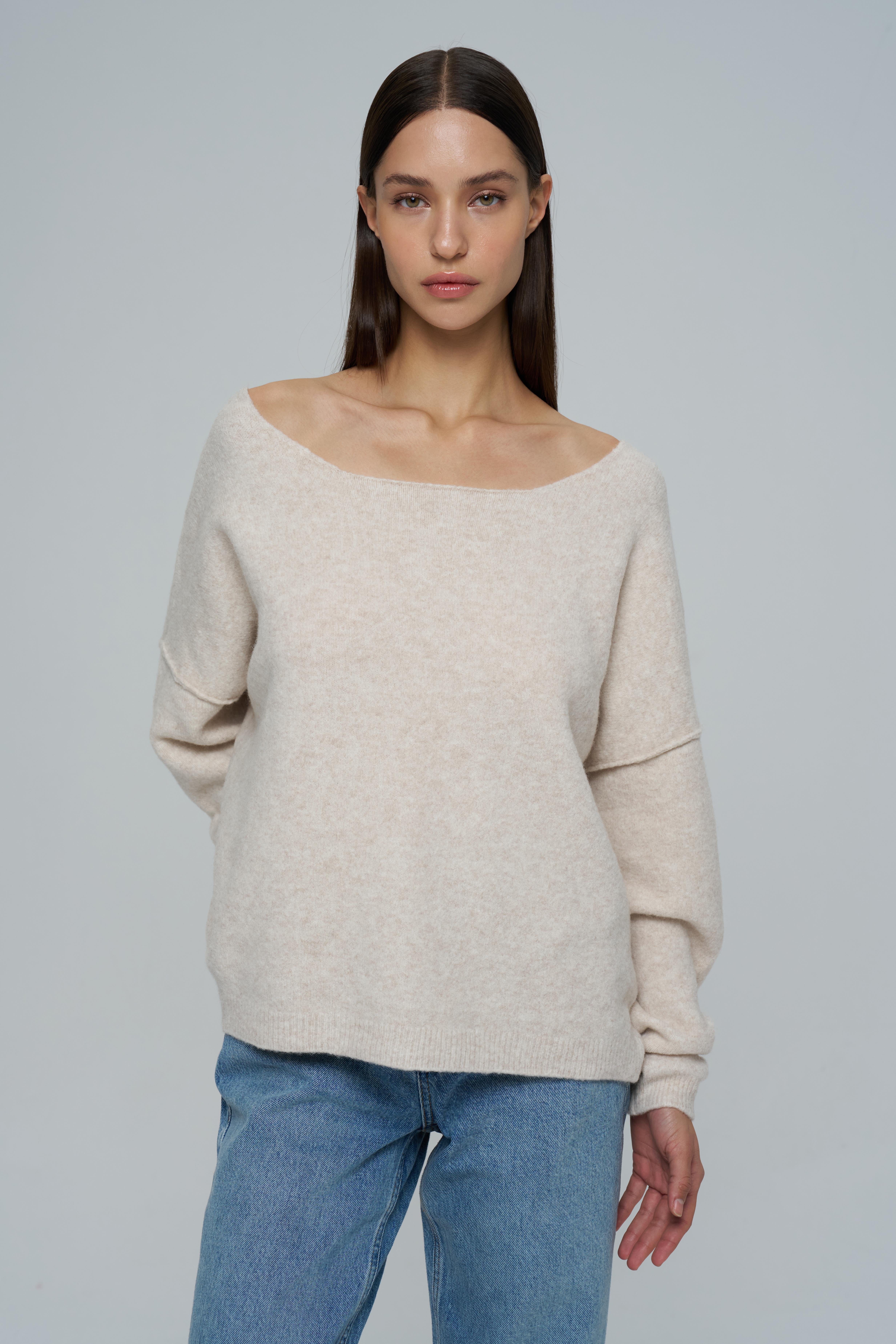 Krem Oversize Düşük Omuz Yün Kazak