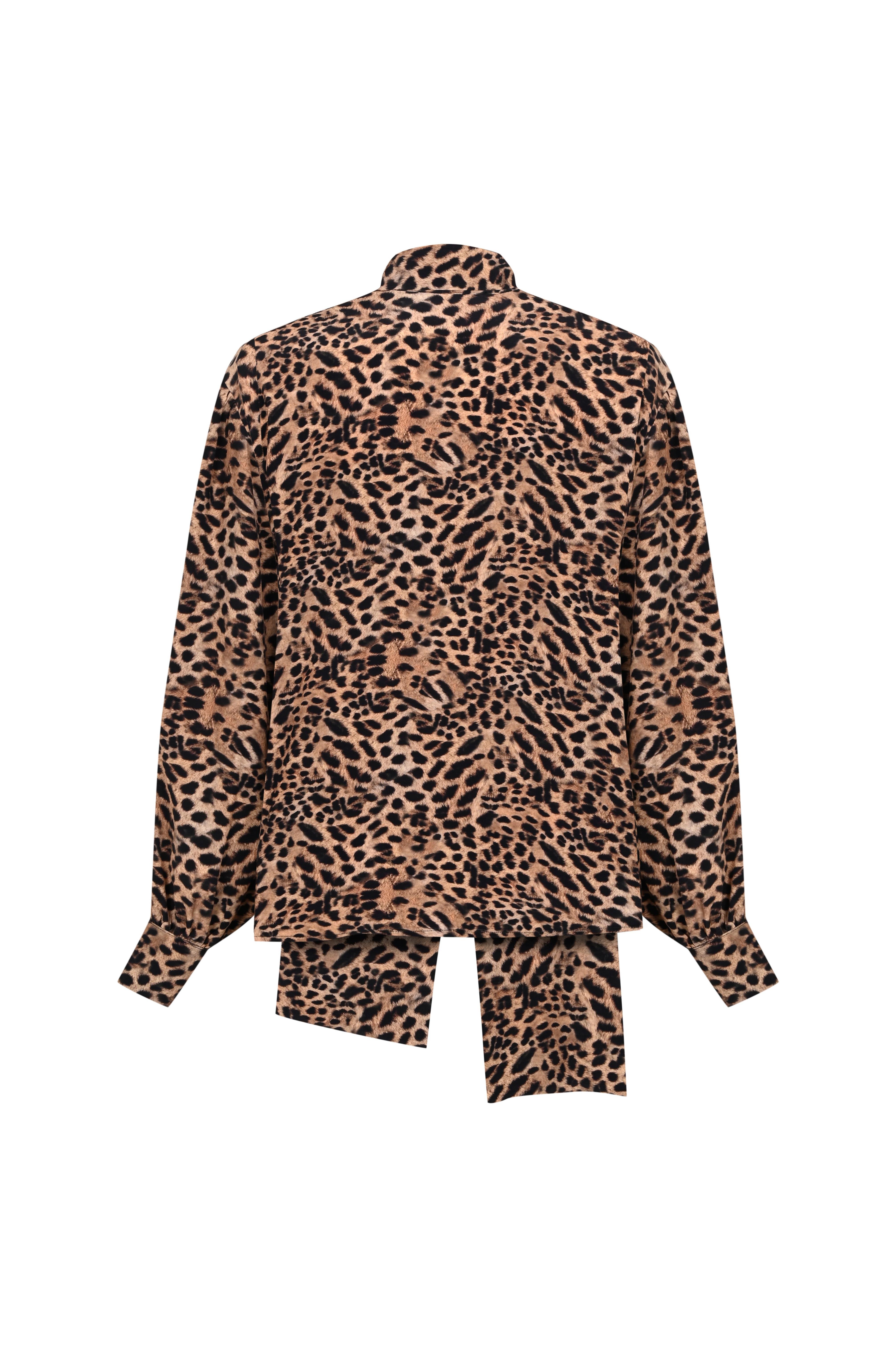Leopar Desen Fular Detaylı Gömlek