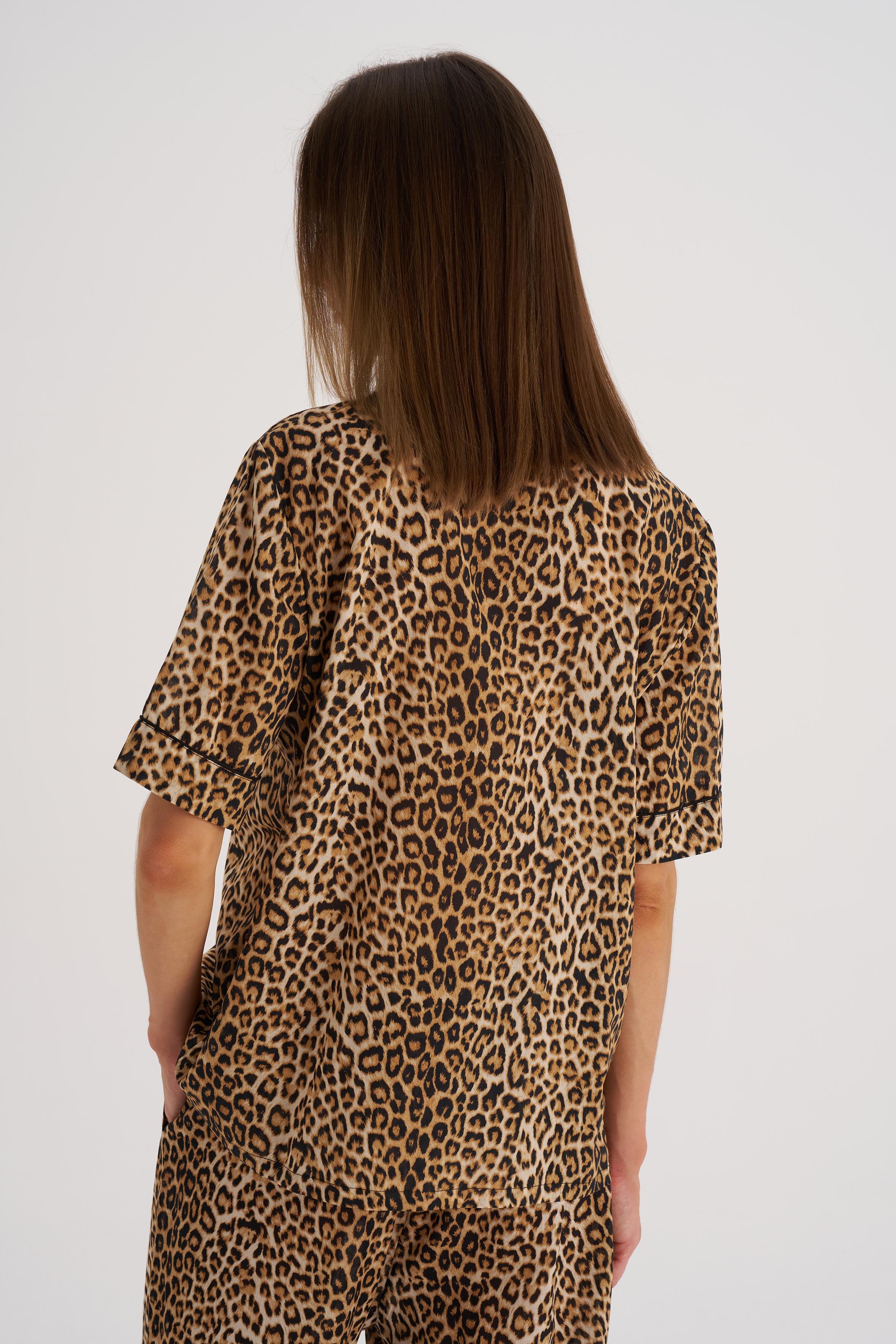 Leopar Desen Koton Biyeli Şömizye Yaka Gömlek