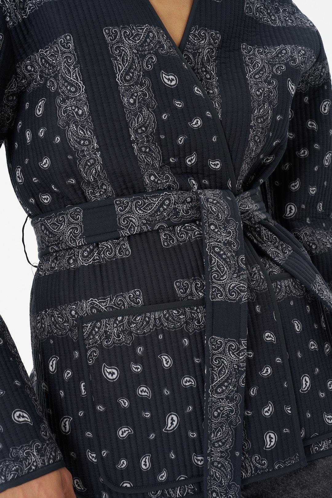 Şal Desen Bağlamalı Kapitone Ceket