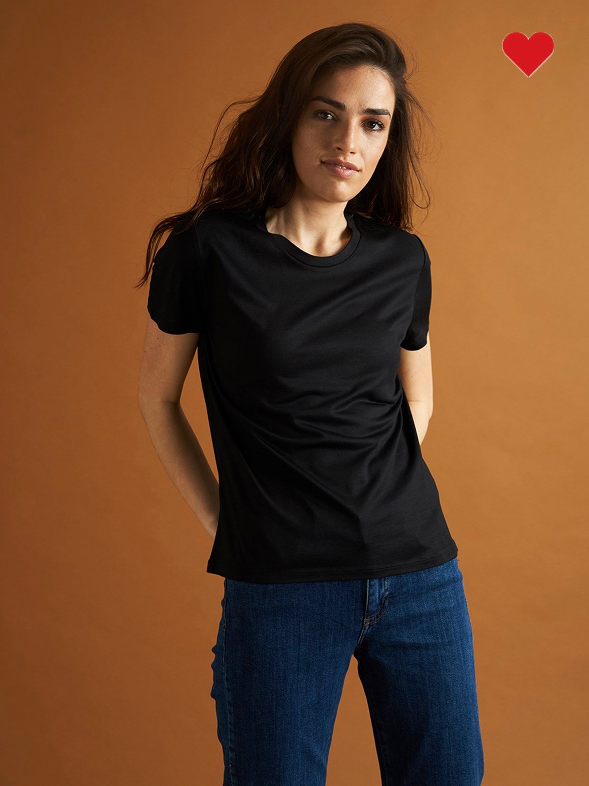 Siyah Klasik Bisiklet Yaka Kısa Kollu T-shirt