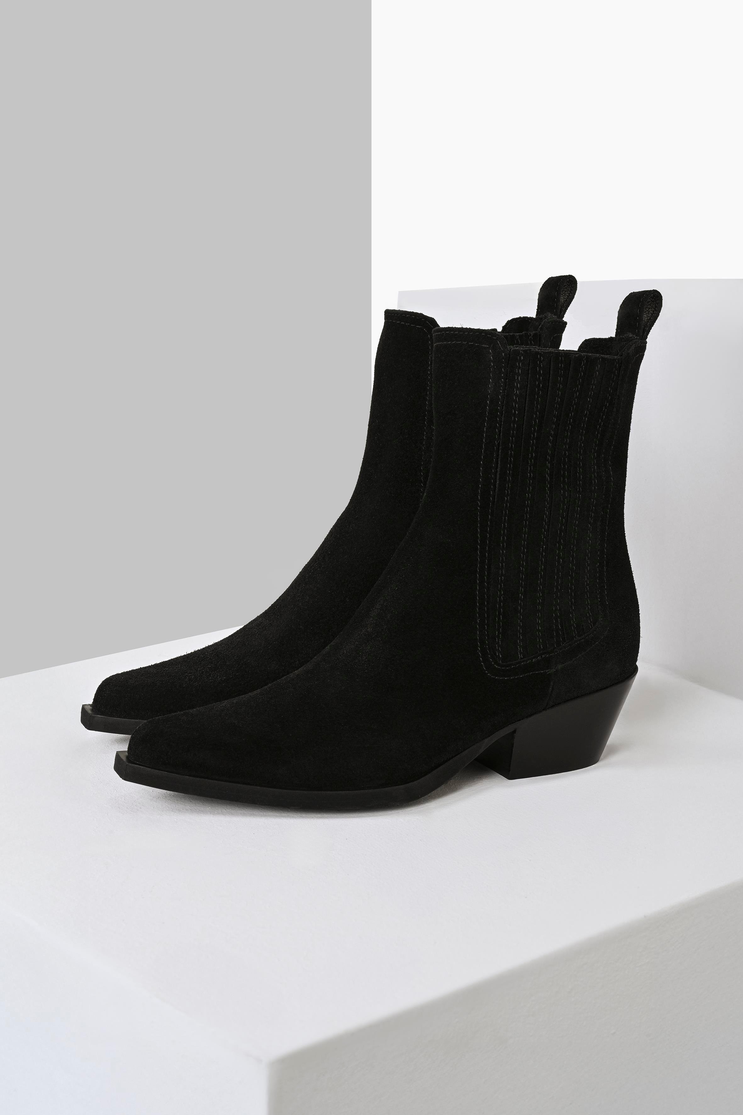 Siyah Kovboy Kısa Süet Bot