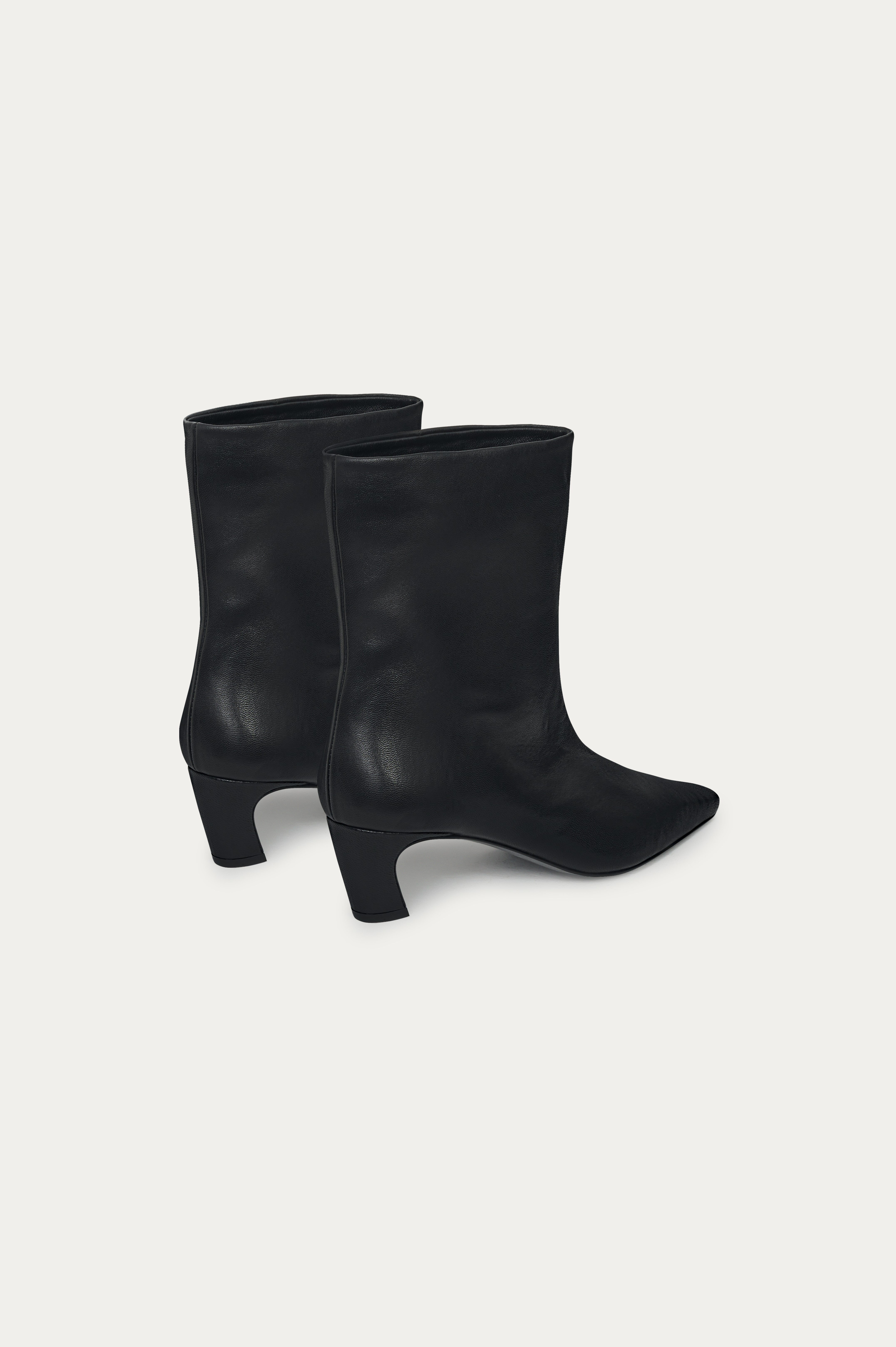 Siyah Küt Burun Kitten Heel Deri Bot