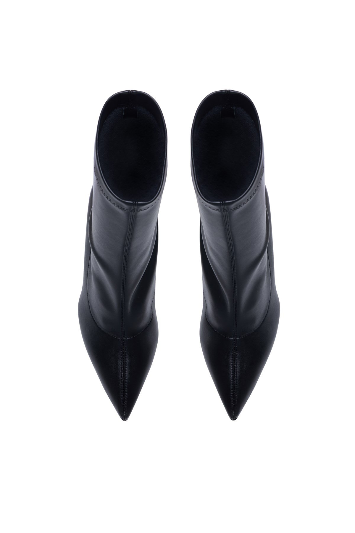 Siyah Streç Deri Sivri Burun Topuklu Bot