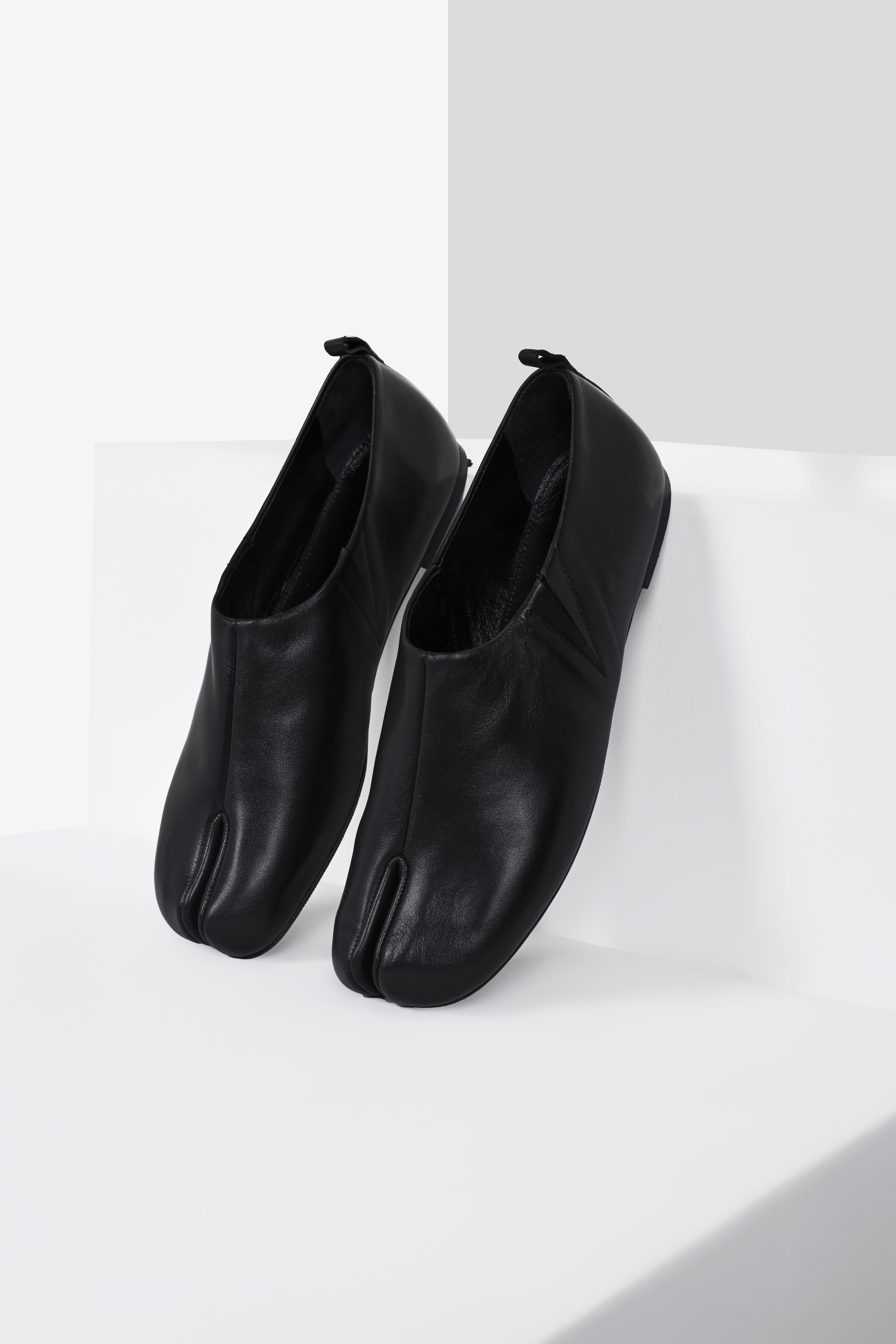 Siyah Tabi Deri Babet