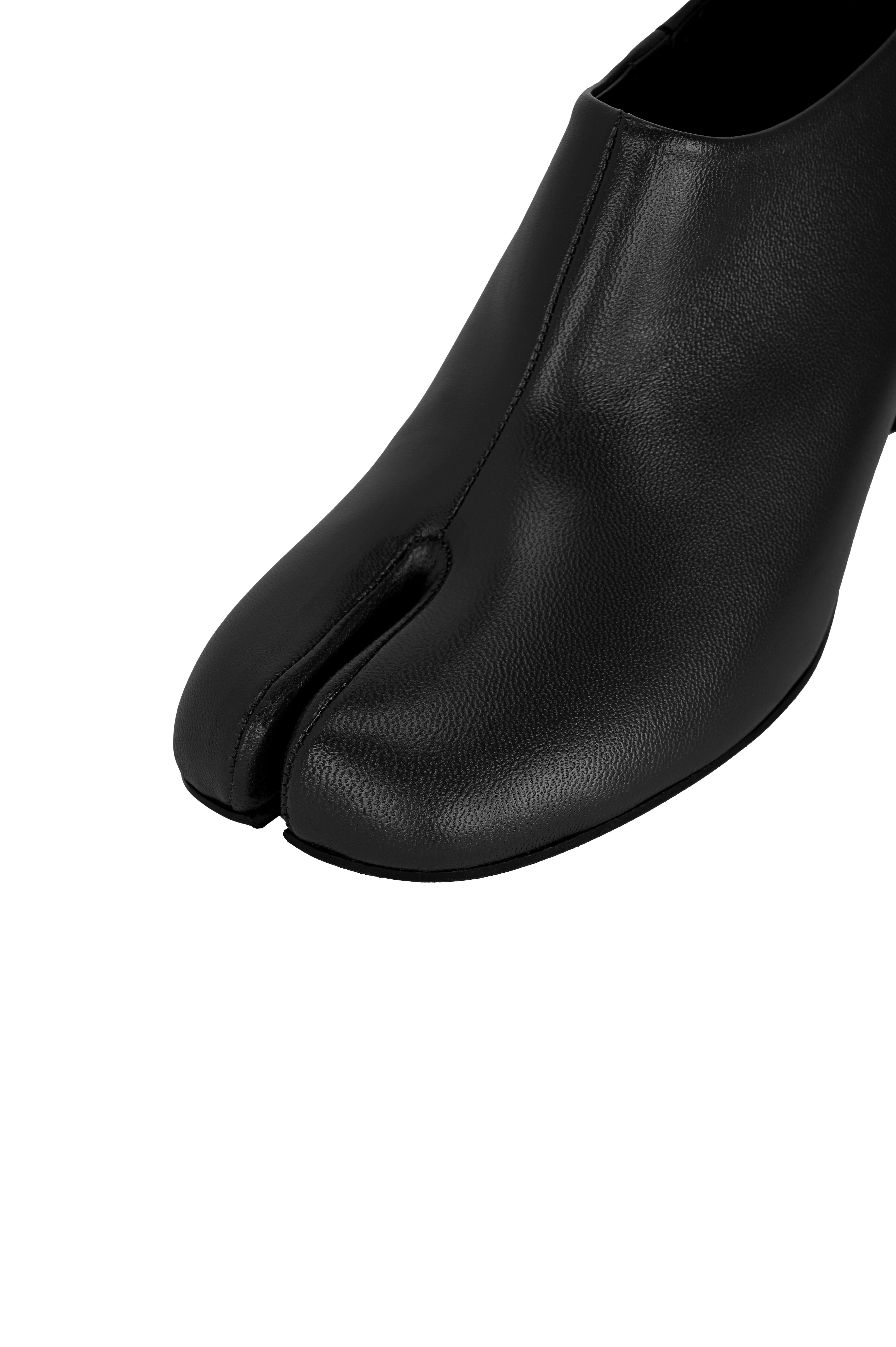 Siyah Tabi Deri Topuklu Ayakkabı