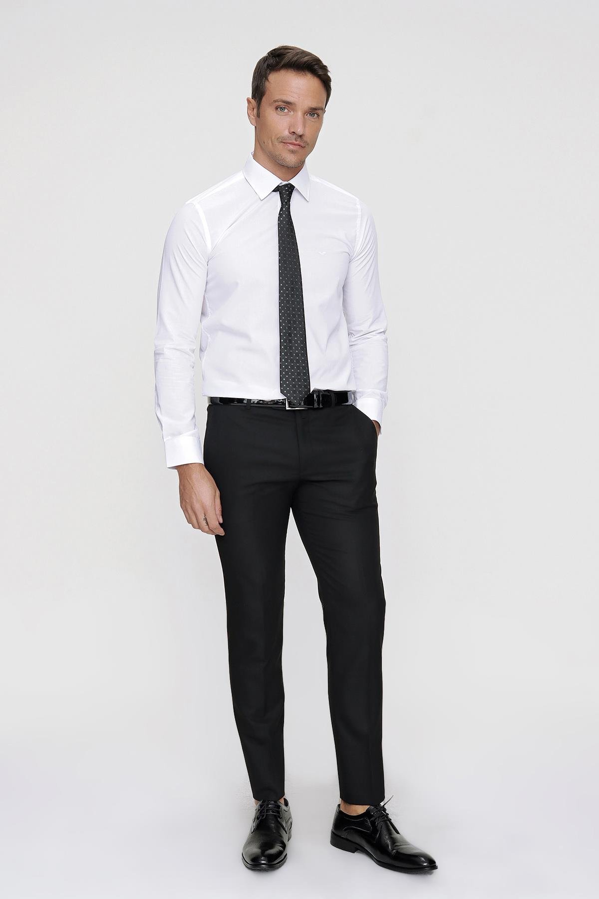 Erkek Beyaz Slim Fit Dar Kesim Düz Sert Yaka Uzun Kollu Gömlek