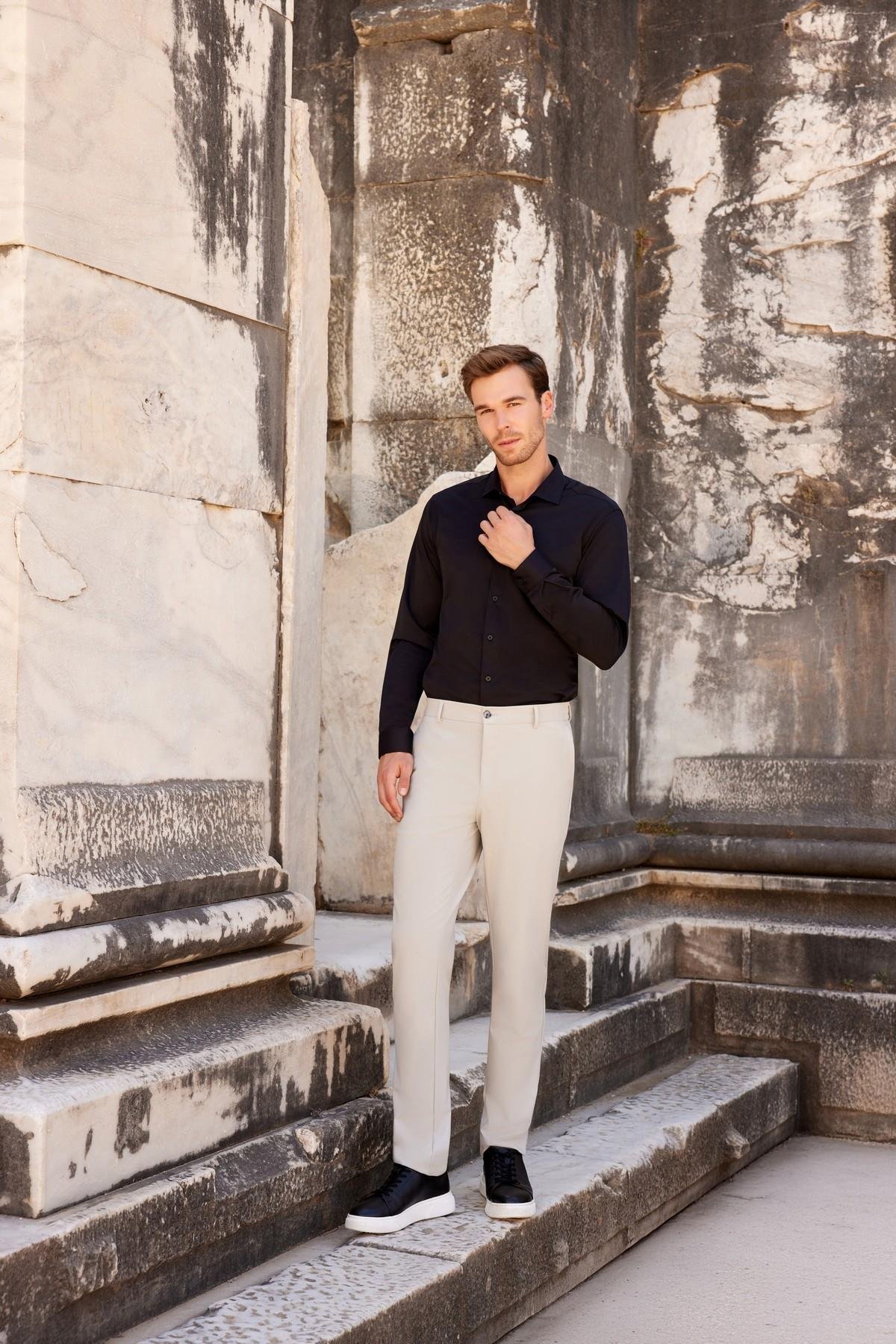 Erkek Siyah Slim Fit Dar Kesim Düz Sert Yaka Uzun Kollu Gömlek