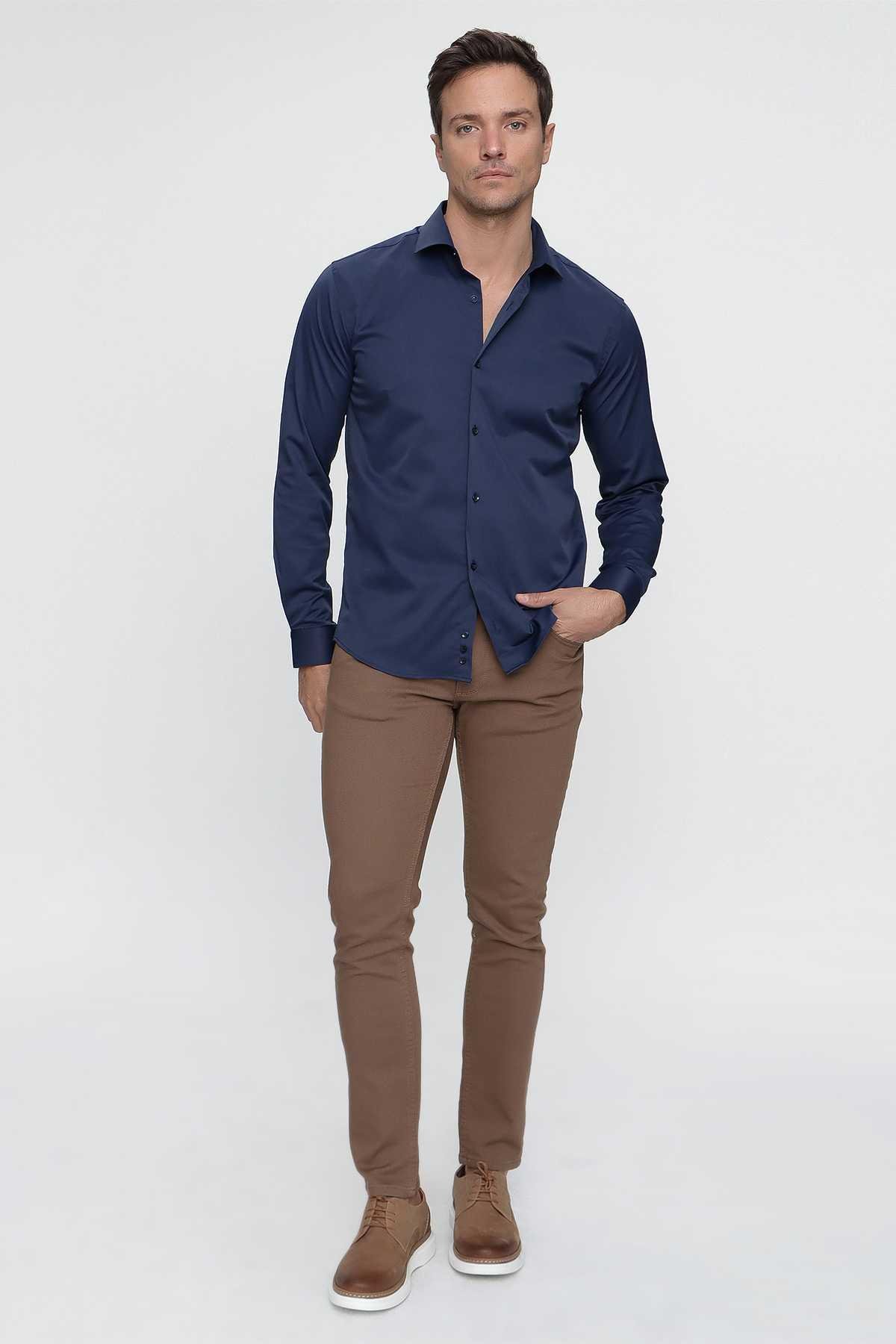 Lacivert Slim Fit Düz Sert Yaka Kolay Ütülenebilen HEDİYE KUTULU Uzun Kollu Erkek Gömlek