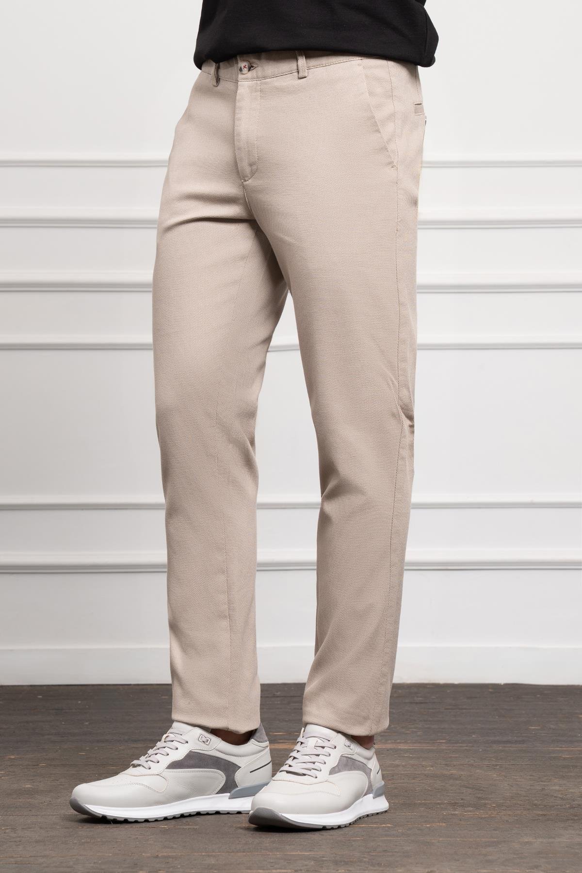 Morven Erkek Bej Dynamic Fit Rahat Kesim Chino Pantolon