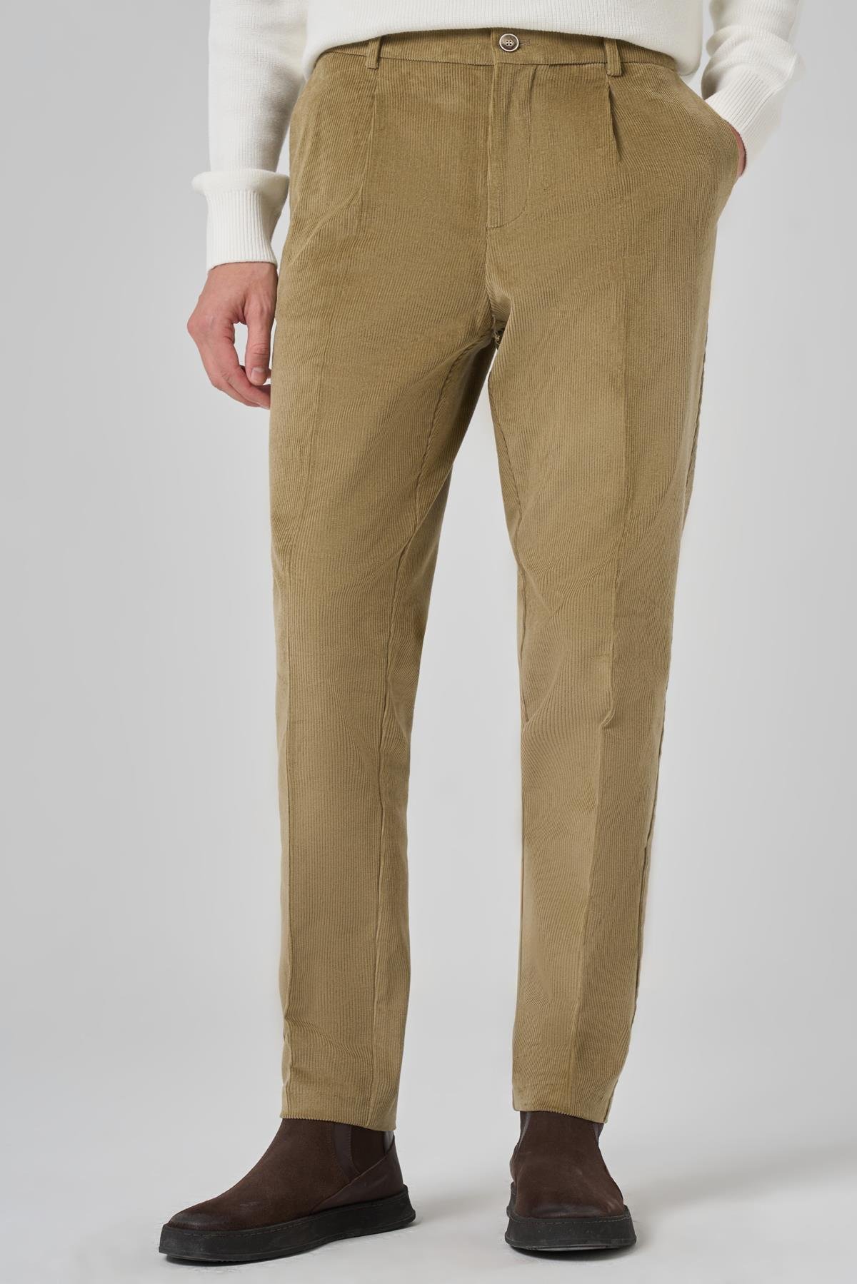 Morven Erkek Bej Pamuk Trend Fitilli Kadife Lastikli Slim Fit Pantolon