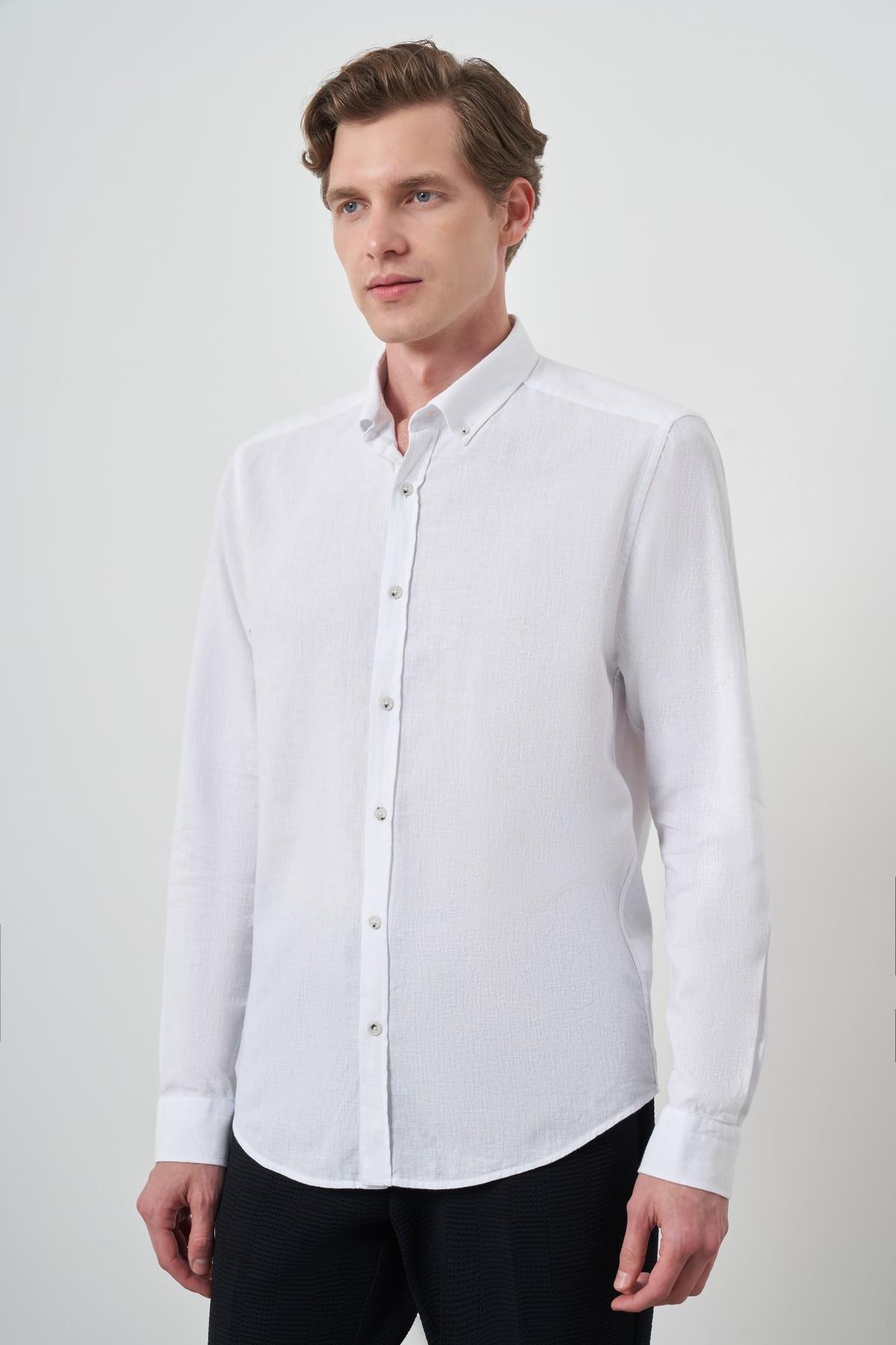 Morven Erkek Beyaz Keten Trend Dynamic Fit Düğmeli Yaka Gömlek
