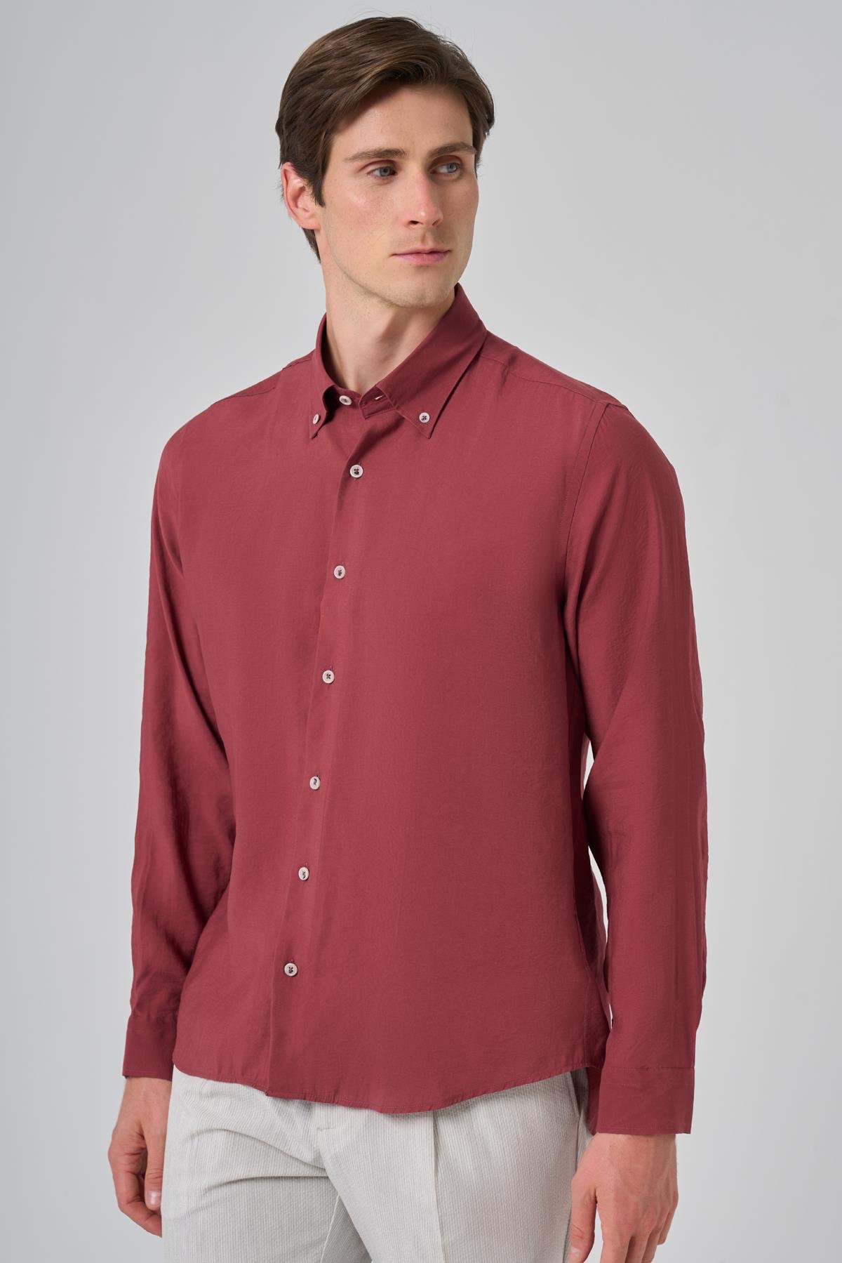 Morven Erkek Bordo Trend Düz Desen Dynamic Fit Düğmeli Yaka Gömlek