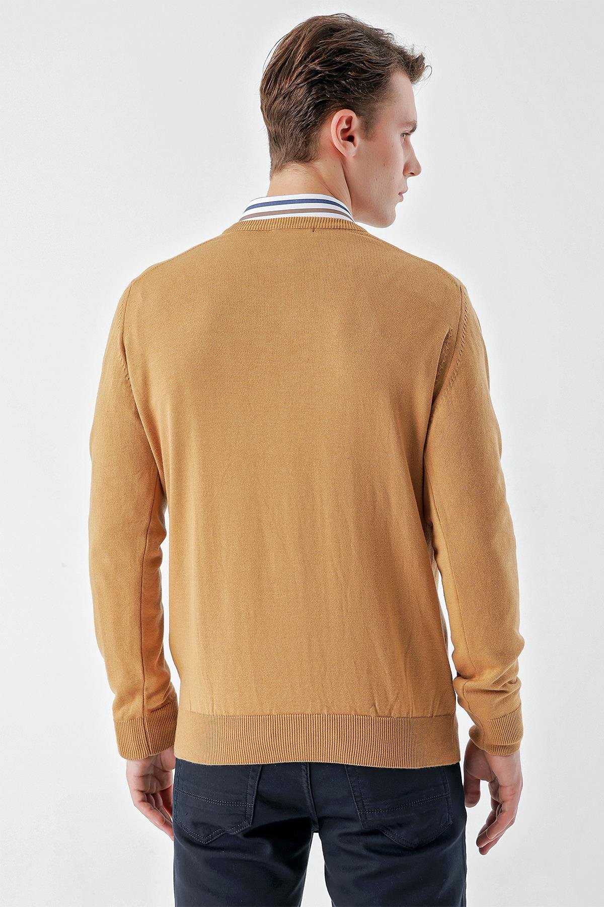 Morven Erkek Camel Basic V Yaka Dynamic Fit Rahat Kesim Triko