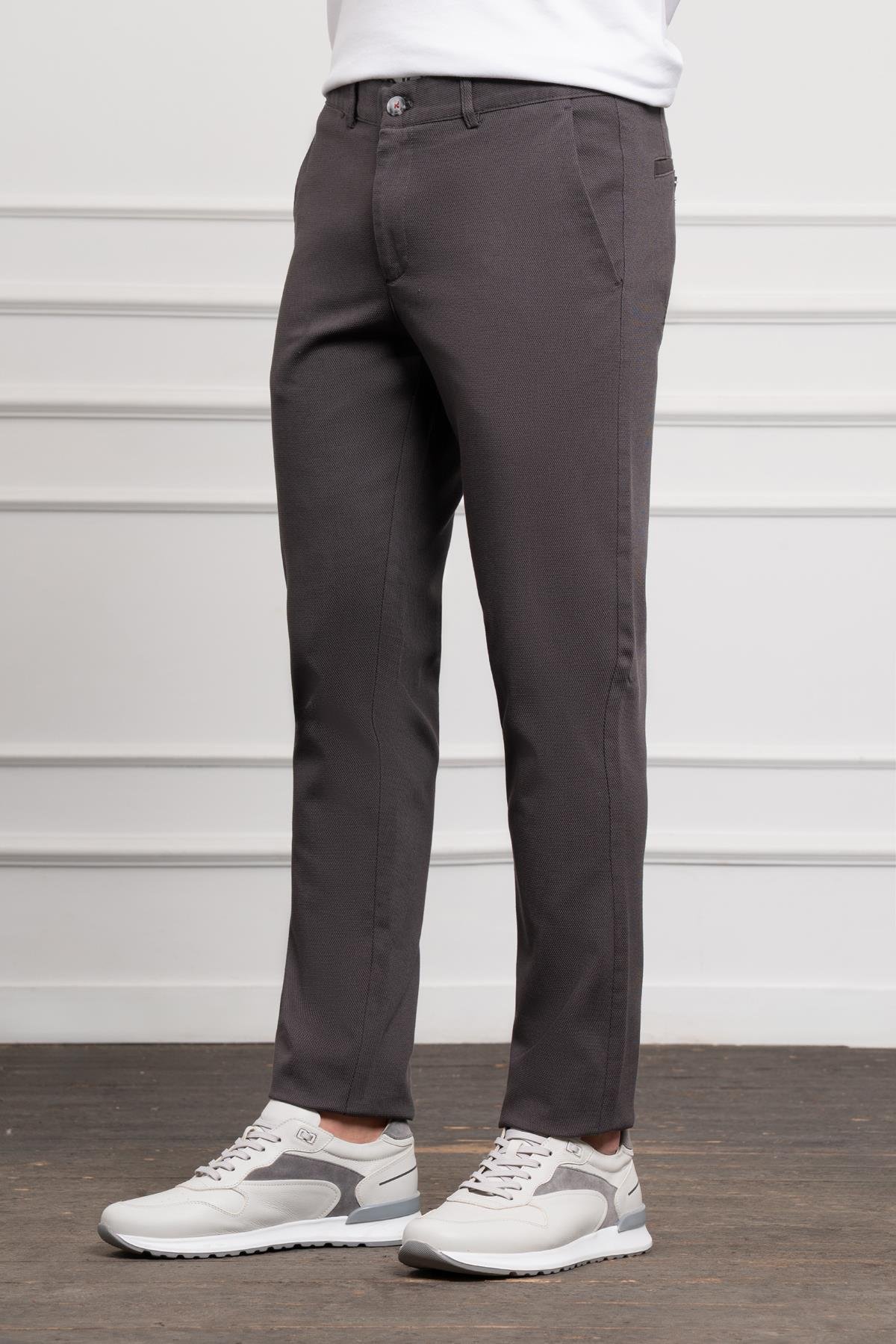 Morven Erkek Füme Dynamic Fit Rahat Kesim Chino Pantolon