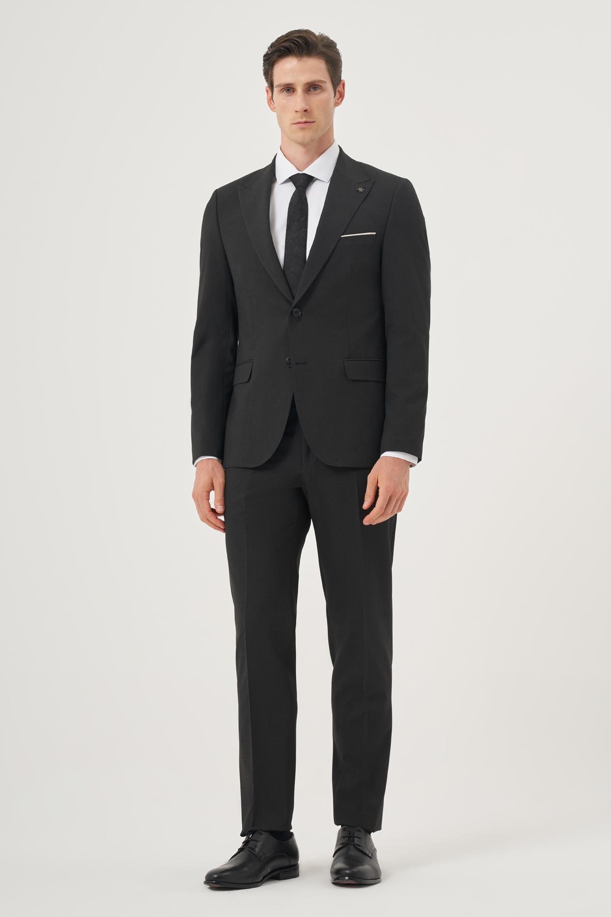 Morven Erkek Füme Poliviskon Basic Slim Fit Sivri Yaka Takım Elbise