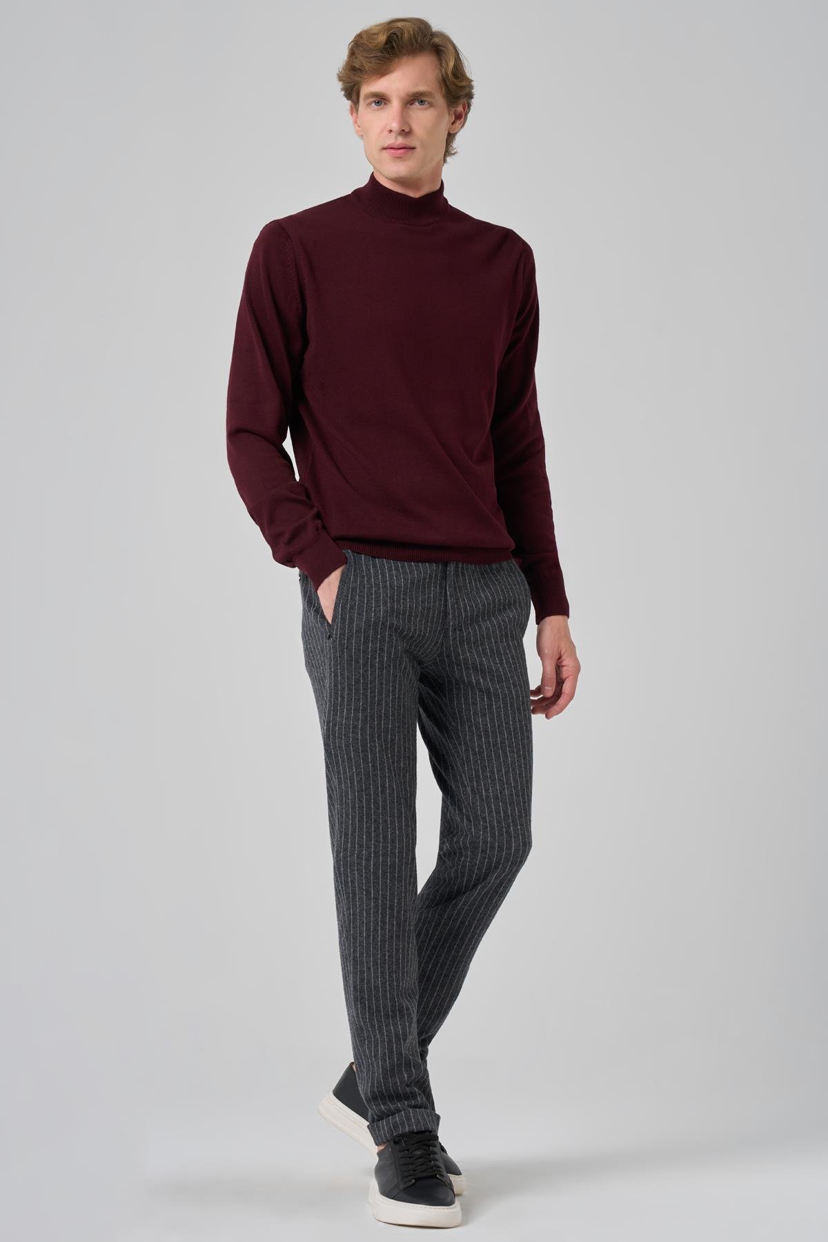 Morven Erkek Koyu Bordo Basic Yarım Balıkçı Yaka Dynamic Fit Rahat Kesim Triko