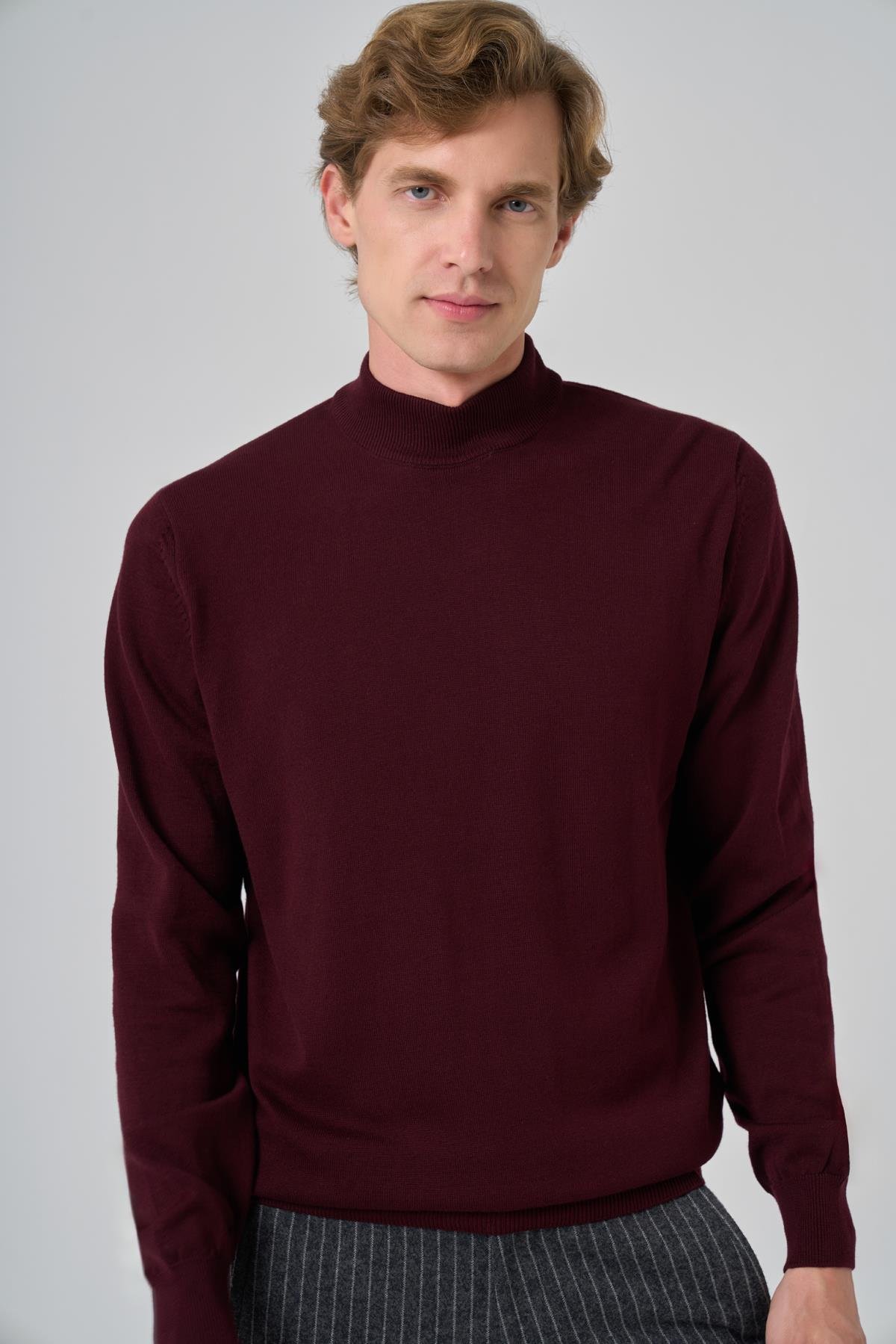 Morven Erkek Koyu Bordo Basic Yarım Balıkçı Yaka Dynamic Fit Rahat Kesim Triko