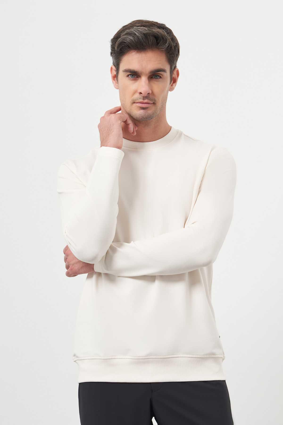 Morven Erkek Kremrengi Basic Dynamic Fit Bisiklet Yaka Sweet Shirt
