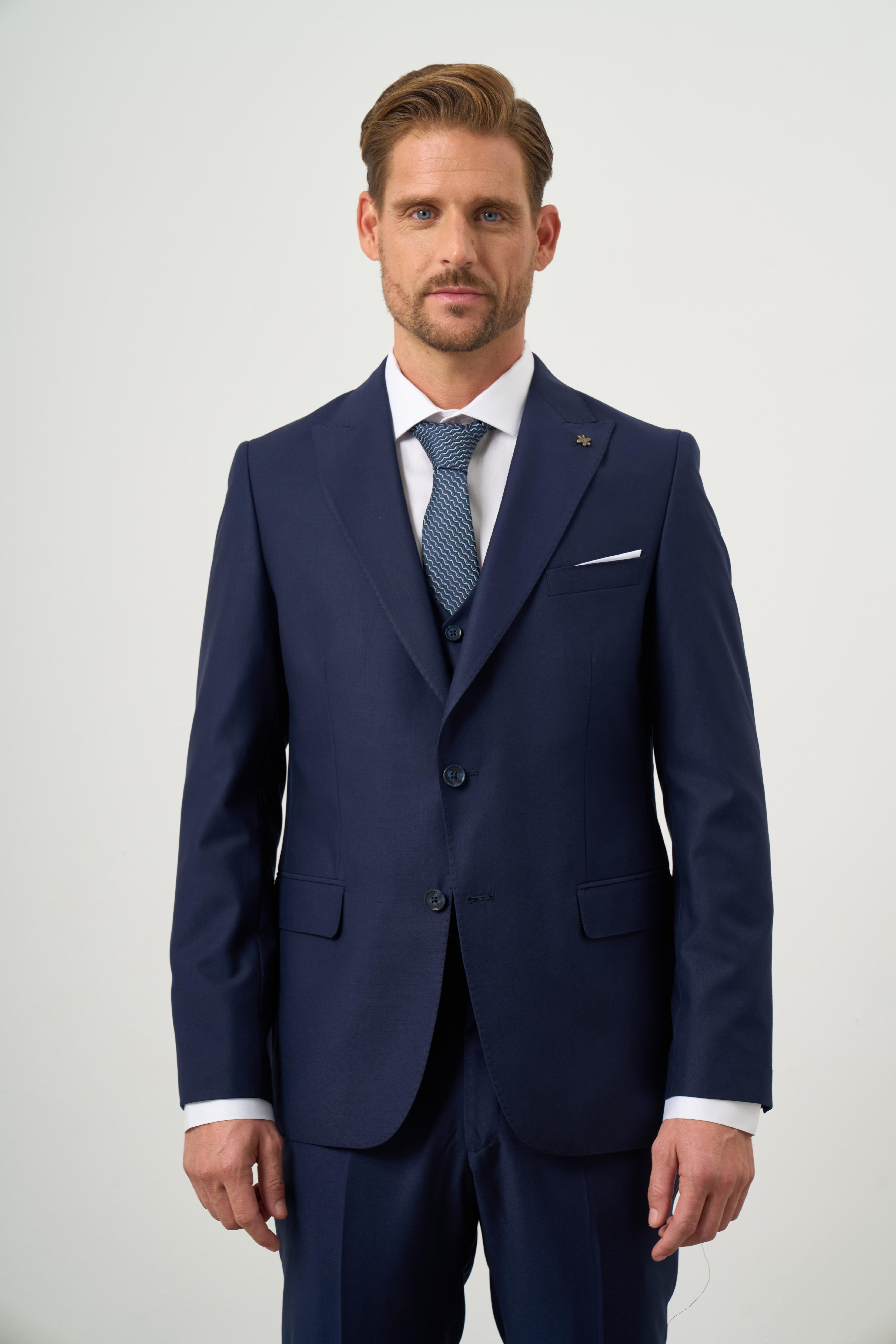 Morven Erkek Lacivert Poliviskon Slim Fit Sivri Yaka Yelekli Takım Elbise