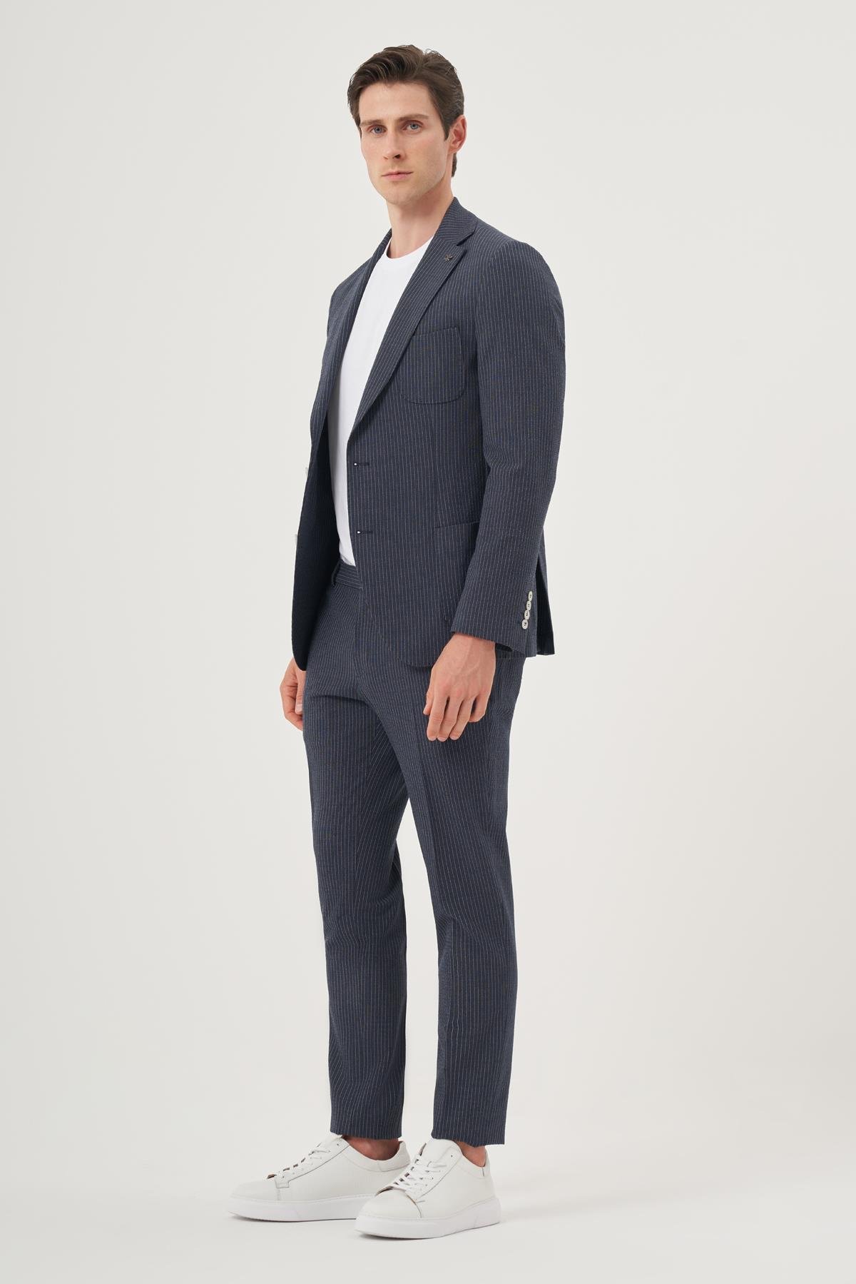 Morven Erkek Lacivert Poliviskon Trend Çizgili Slim Fit Mono Yaka Takım Elbise