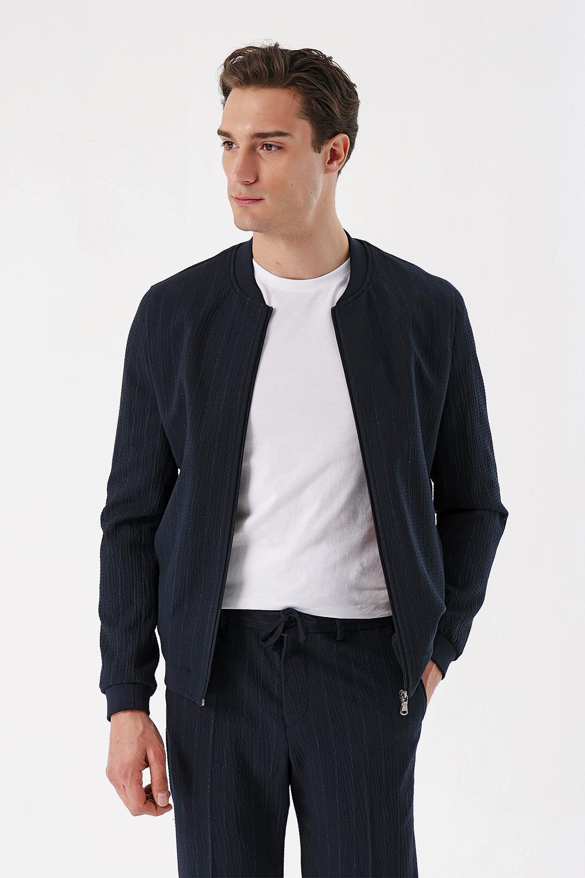 Morven Erkek Lacivert River Island Dinamik Fit Bomber Mont