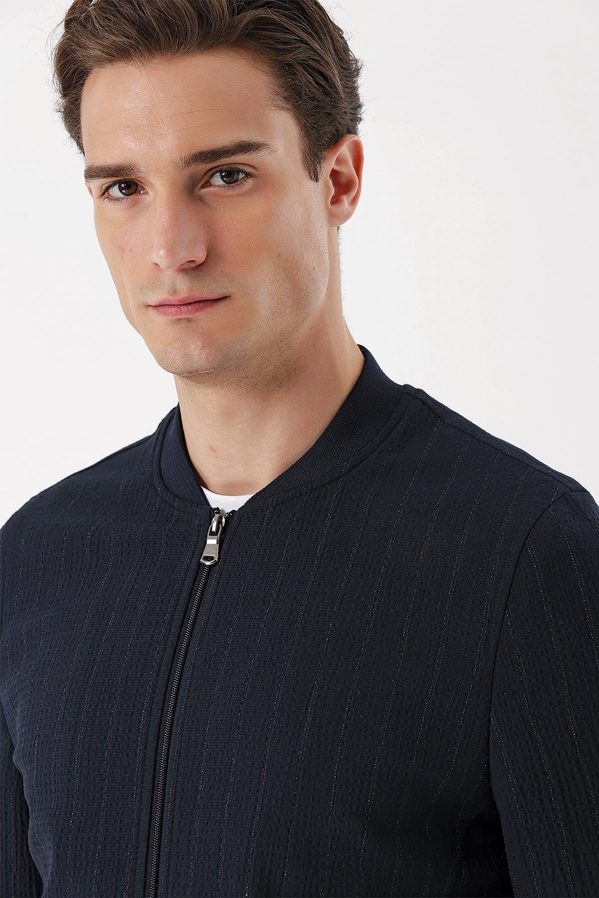 Morven Erkek Lacivert River Island Dinamik Fit Bomber Mont