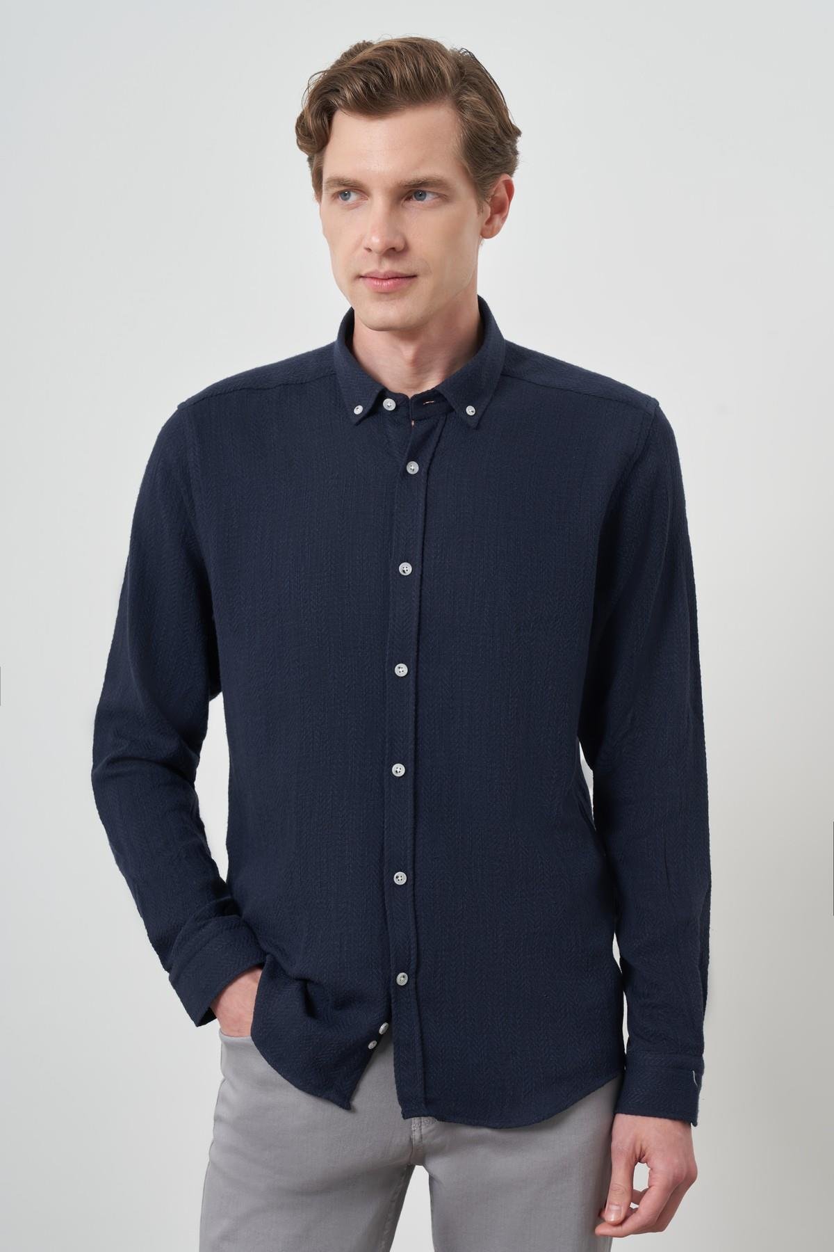 Morven Erkek Lacivert Trend Keten Slim Fit Düğmeli Yaka Gömlek