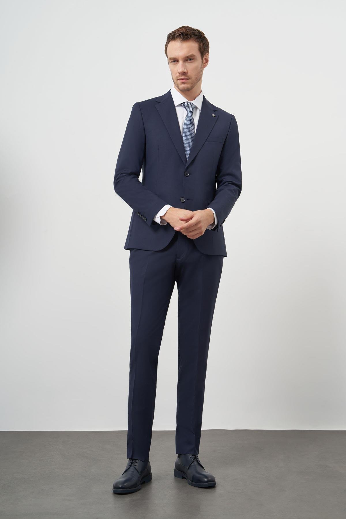 Morven Erkek Lacivert Yün Slim Fit Mono Yaka Takım Elbise