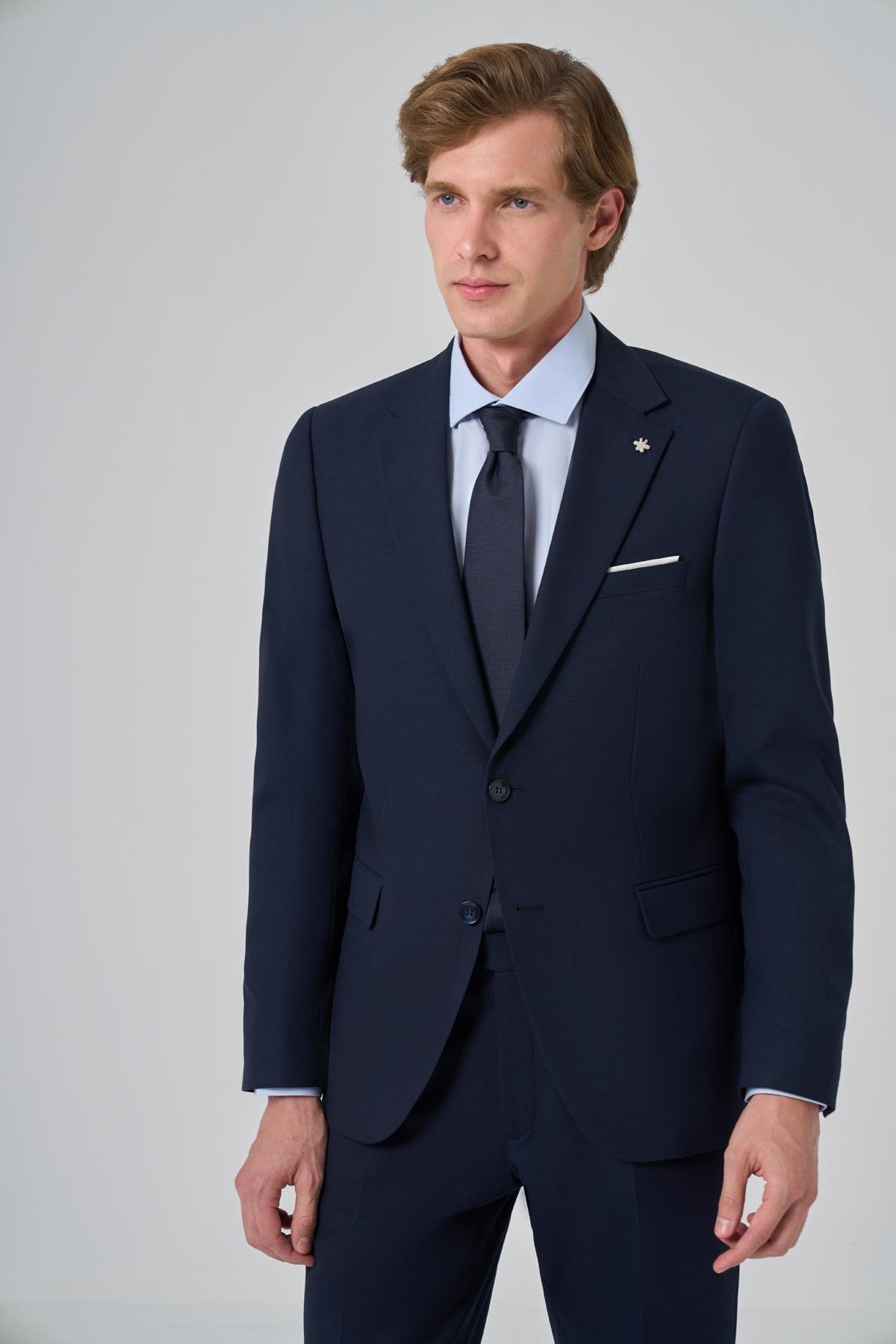 Morven Erkek Lacivert Yünlü Slim Fit Mono Yaka Takım Elbise