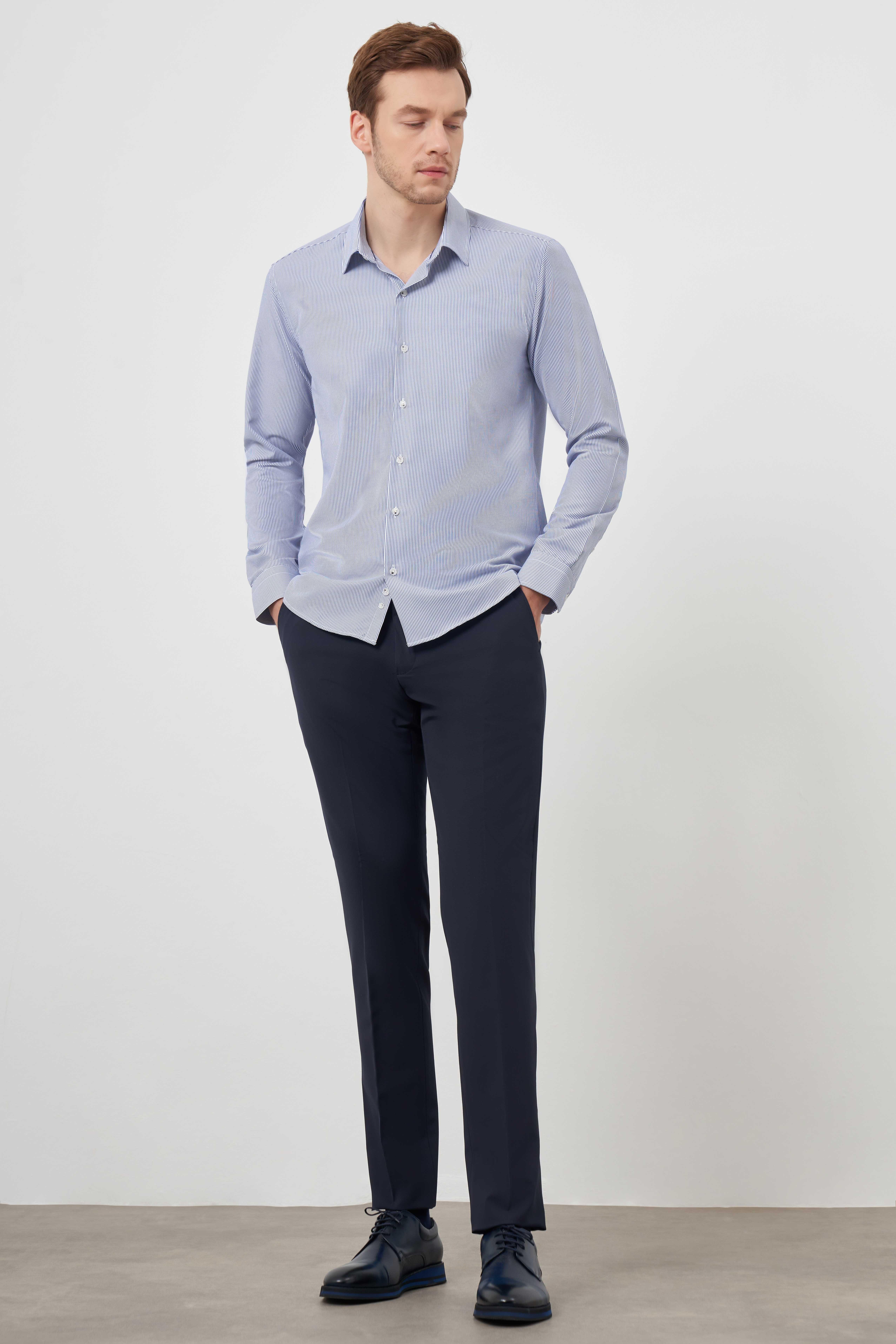 Morven Erkek Mavi Slim Fit Çizgili Desen Sert Yaka Gömlek