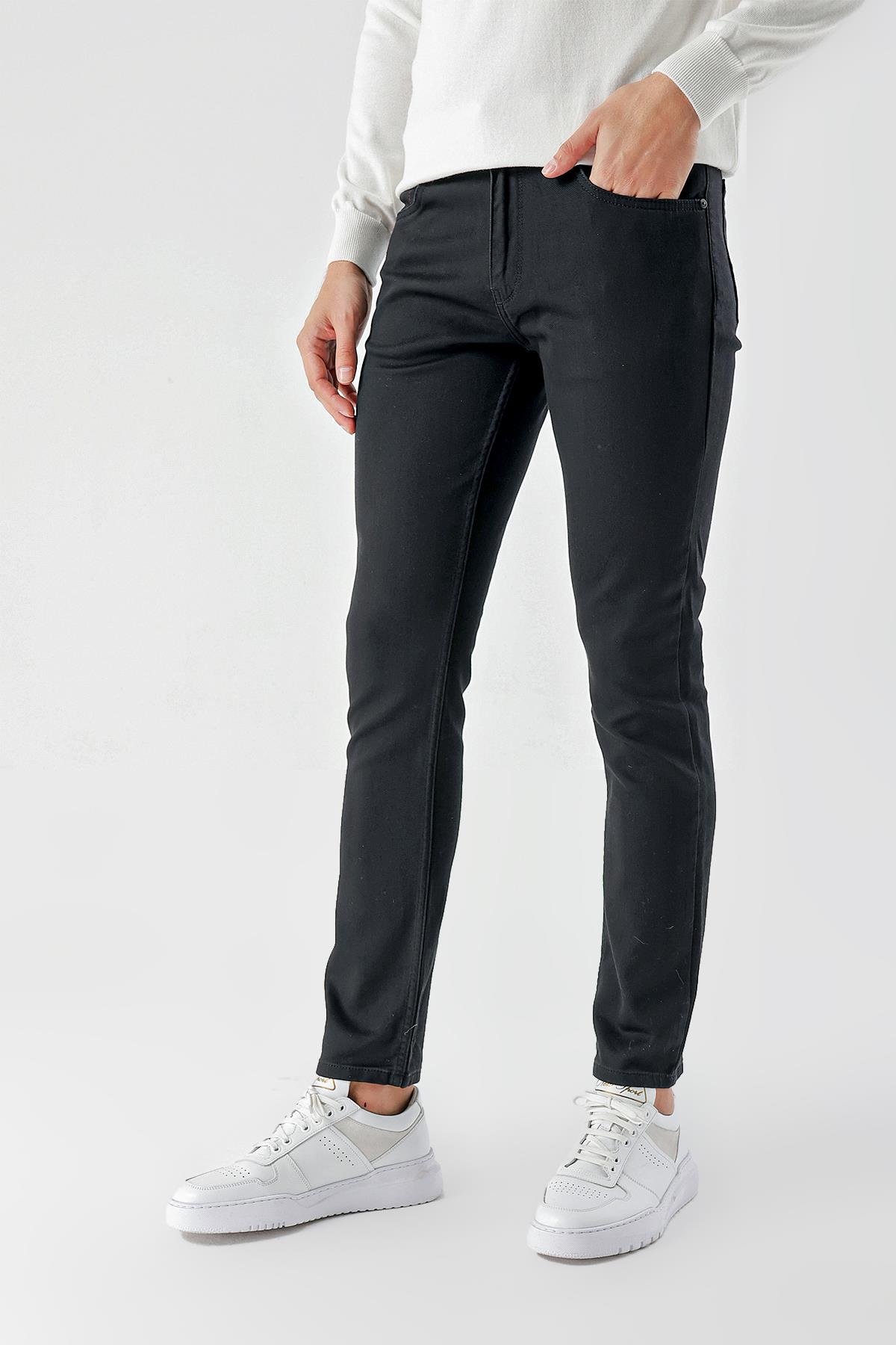Morven Erkek Siyah Mevsimlik Pamuk 5 Cep Slim Fit Jean Pantolon